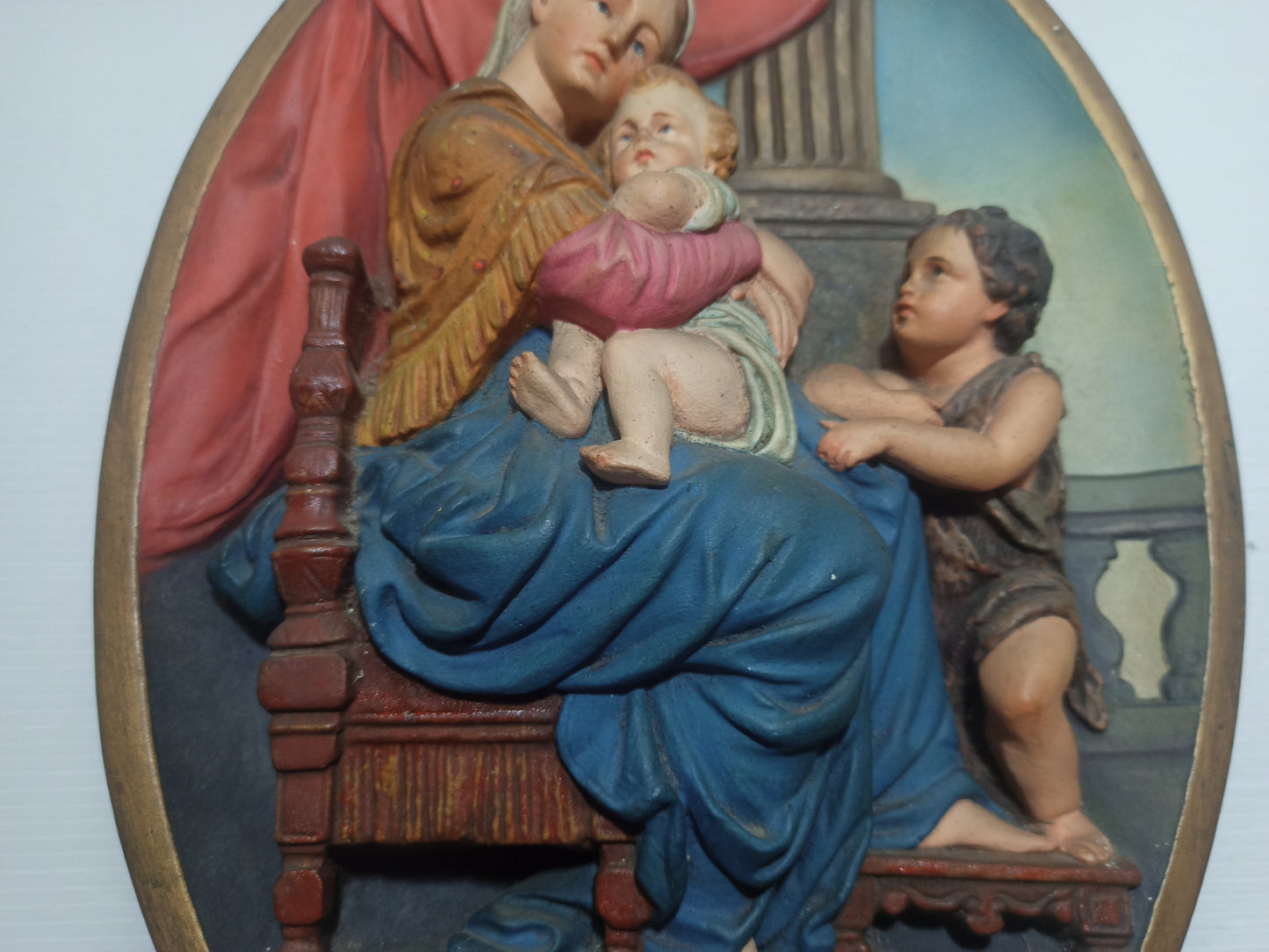 Scultura Madonna Della Seggiola Luigi Avondo Antica
In scagliola/gesso
Firmata sul retro