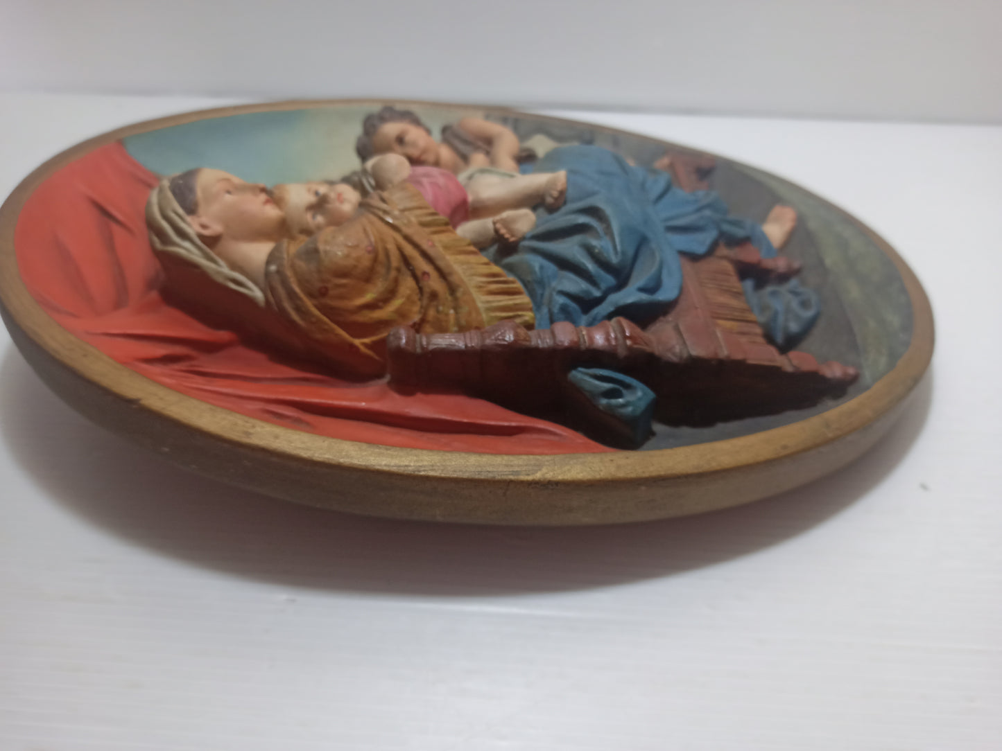 Scultura Madonna Della Seggiola Luigi Avondo Antica
In scagliola/gesso
Firmata sul retro