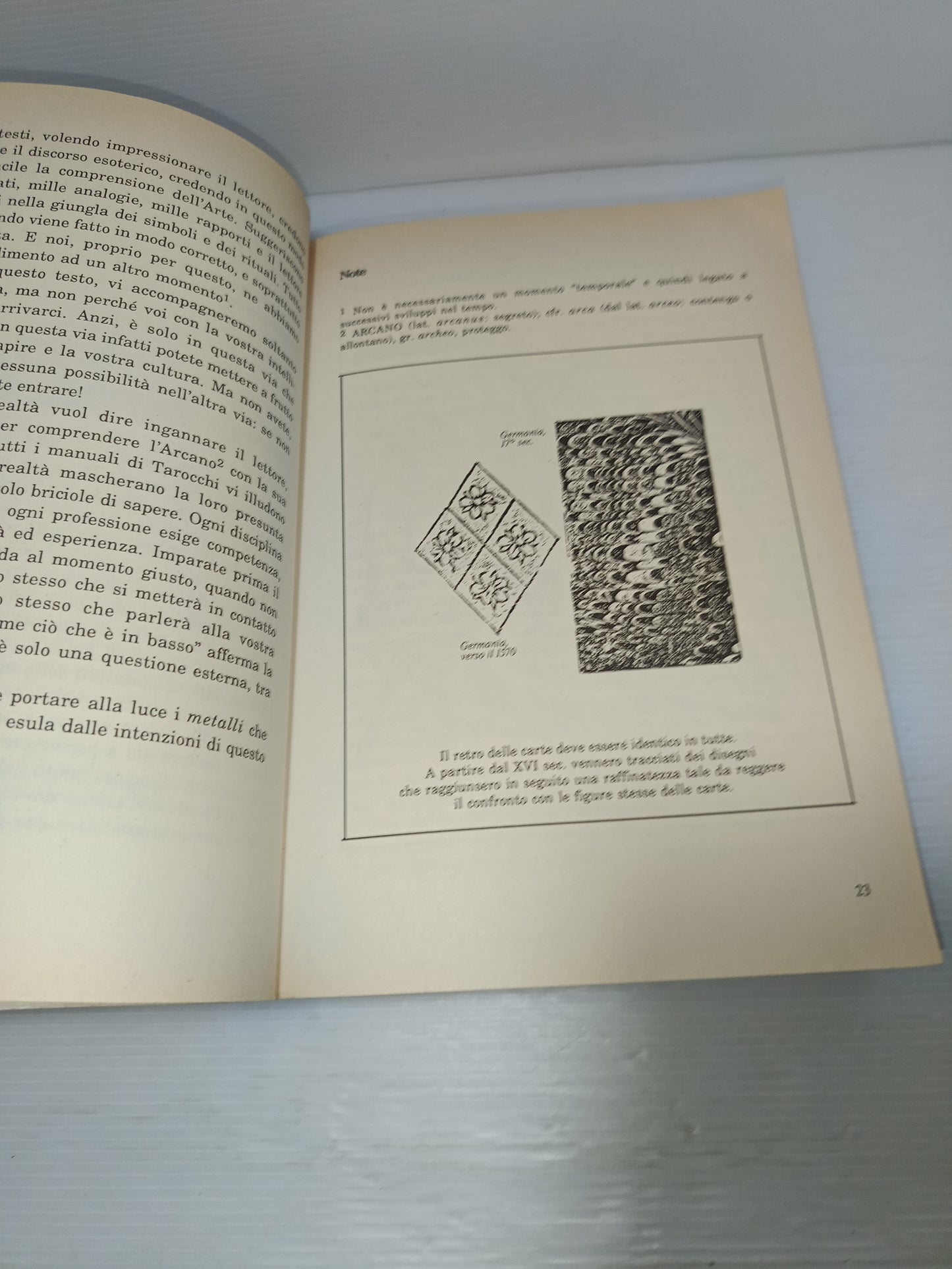 Il Libro Completo Dei Tarocchi Meldi/Carassiti
Edito nel 1989 da Fratelli Melita Editori
