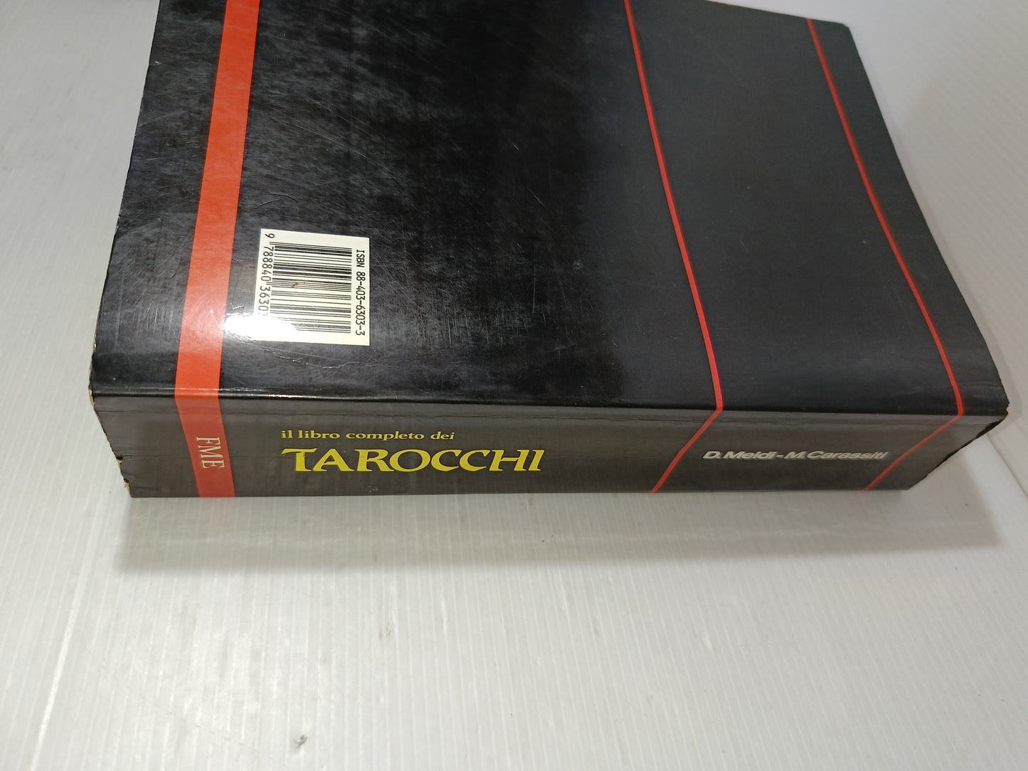 Il Libro Completo Dei Tarocchi Meldi/Carassiti
Edito nel 1989 da Fratelli Melita Editori