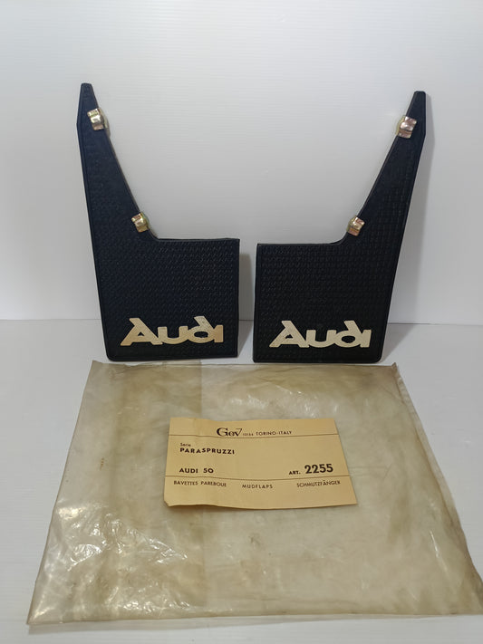Audi 50 Paraspruzzi 
Prodotti da Gev Torino art.2255
Originali dell'epoca
Produzione anni 70