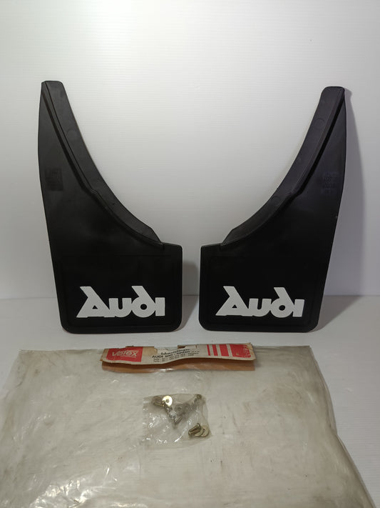 Audi 100 Paraspruzzi Posteriori
Originali dell'epoca anni 70
Produzione 9/76