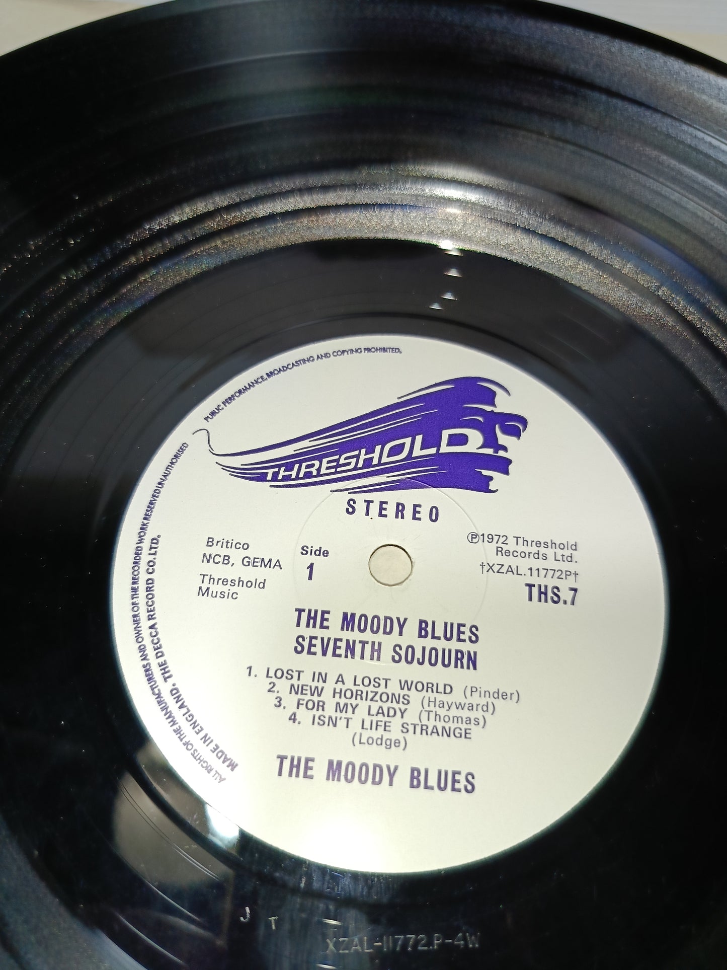 Seventh Sojourn The Moody Blues  LP 33 giri
Edito nel 1972 da Threshold Cod.THS 7