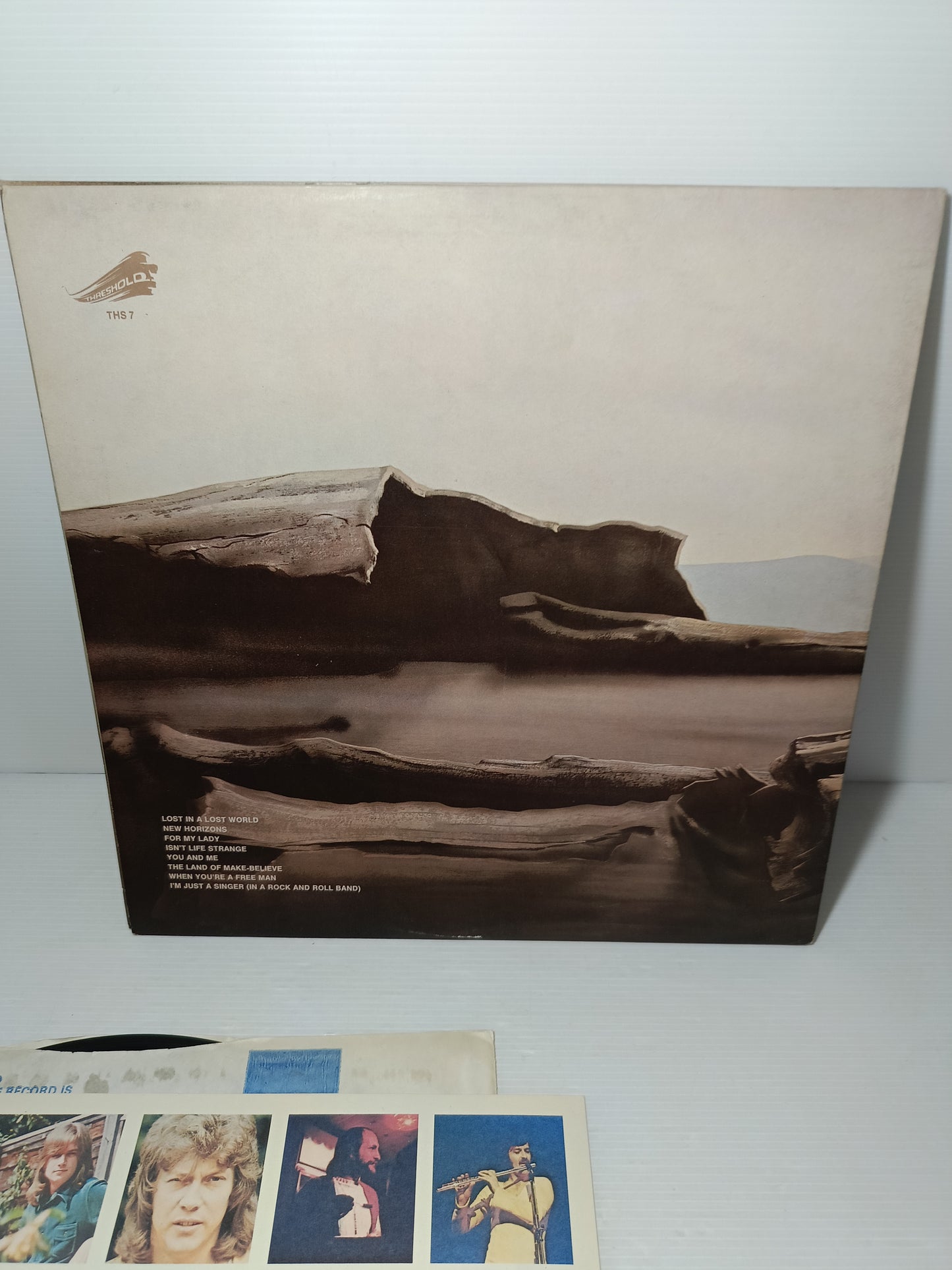 Seventh Sojourn The Moody Blues  LP 33 giri
Edito nel 1972 da Threshold Cod.THS 7