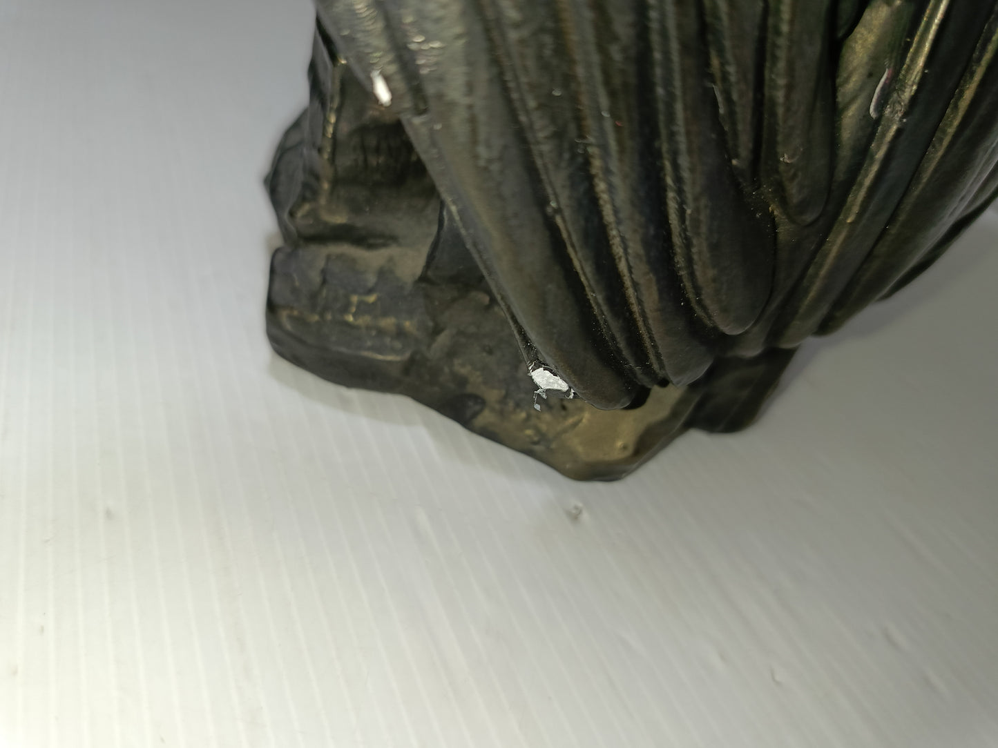 Aquila In Gesso Effetto Bronzo
Prodotta da Mundo Exotico Salou
Altezza cm.28 circa