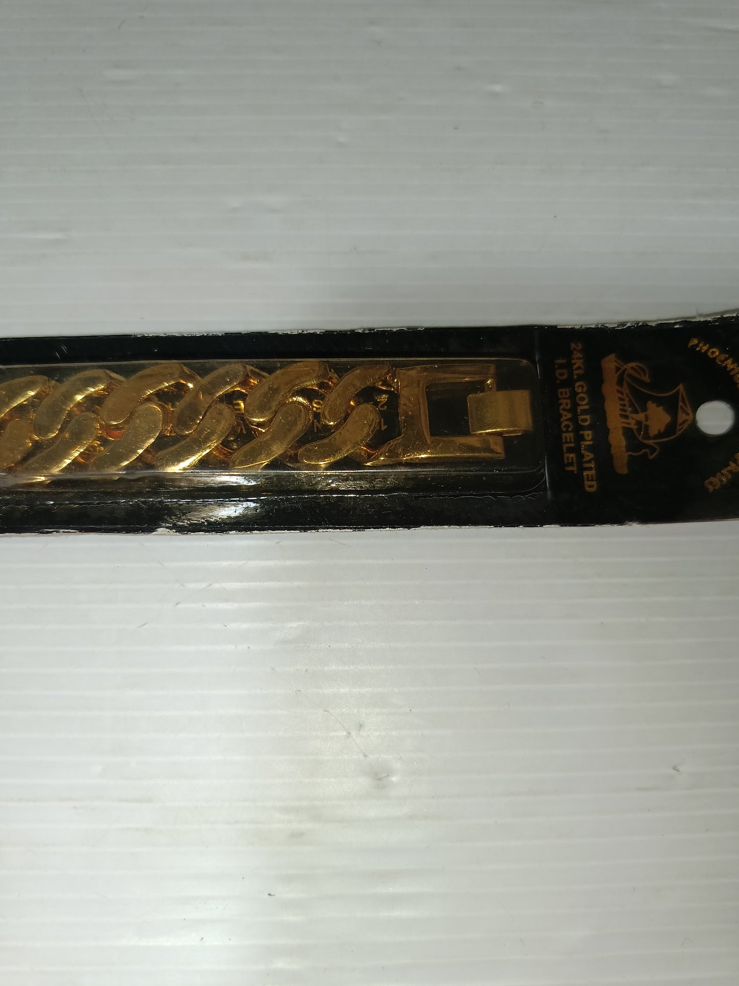 Bracciale In Metallo Placcato Oro 24Kt.
Phoenician Enterprises