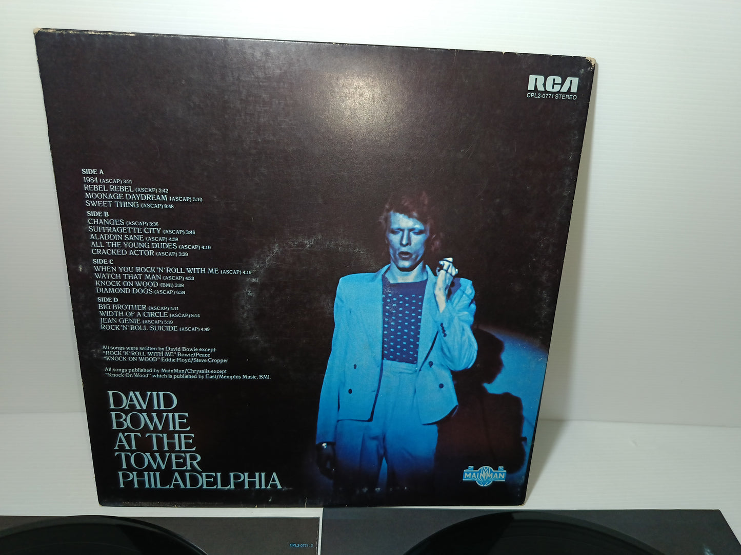 David Bowie At The Tower Philadelphia 2Lp 33 giri
Edito nel 1974 da RCA Cod .CPL2 -0771