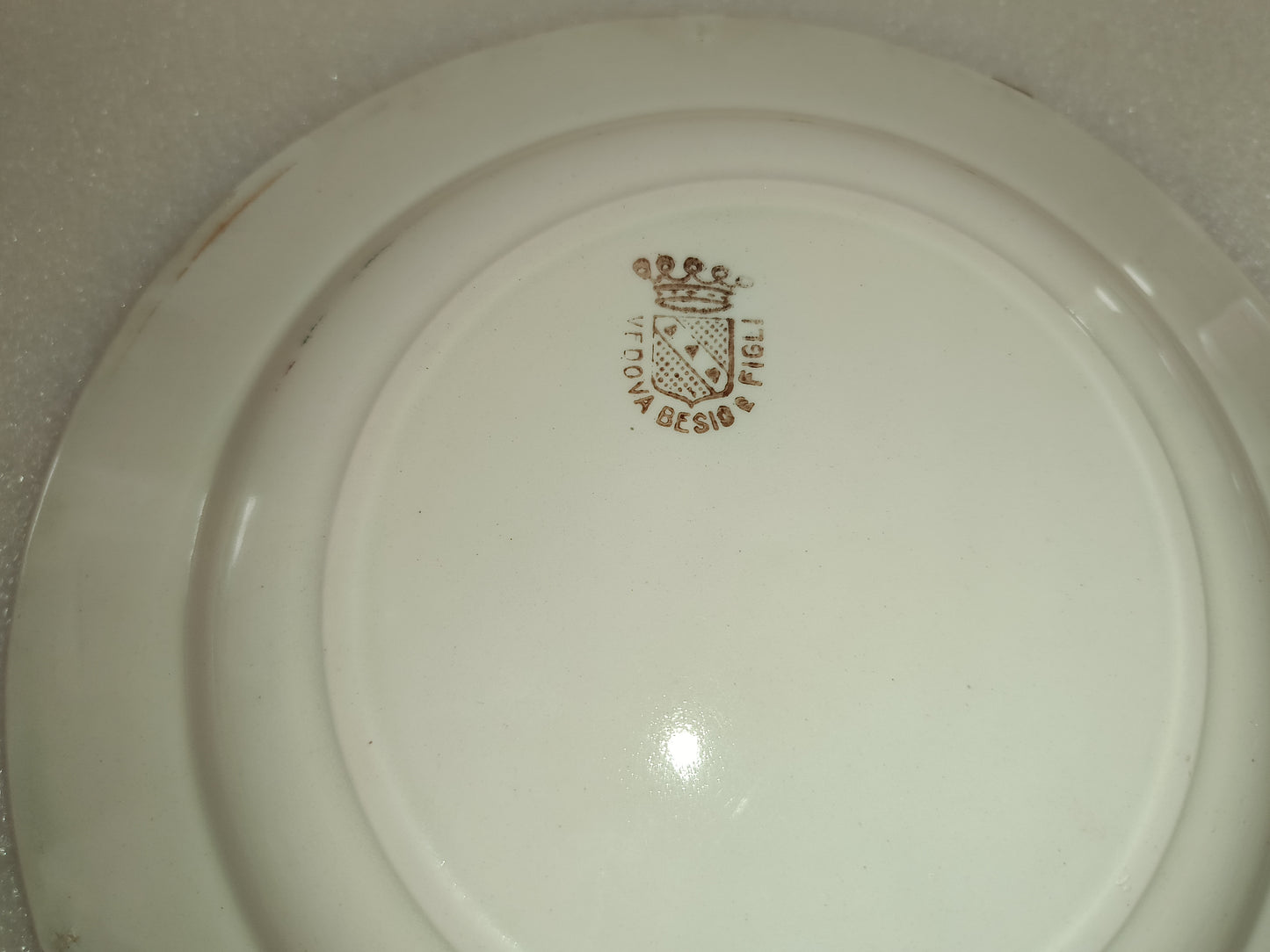 Antico Piatto In Ceramica Vedova Besio E Figli
Diametro cm.22