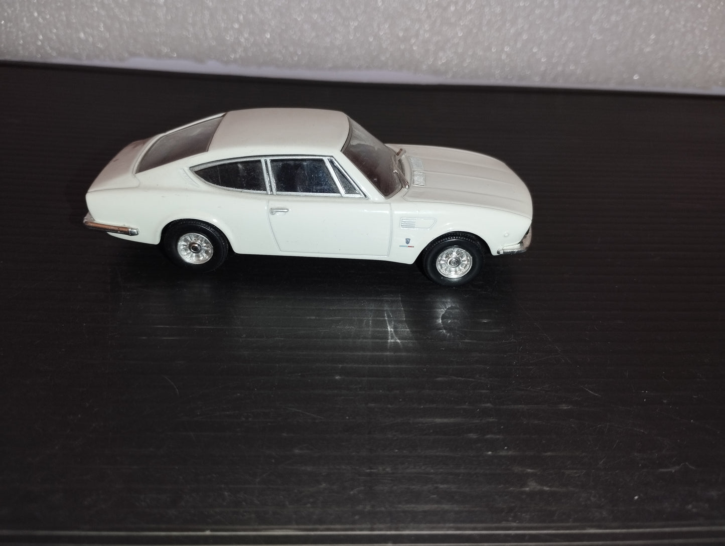 Fiat Dino model

 Produced by Norev

 Scale 1:43