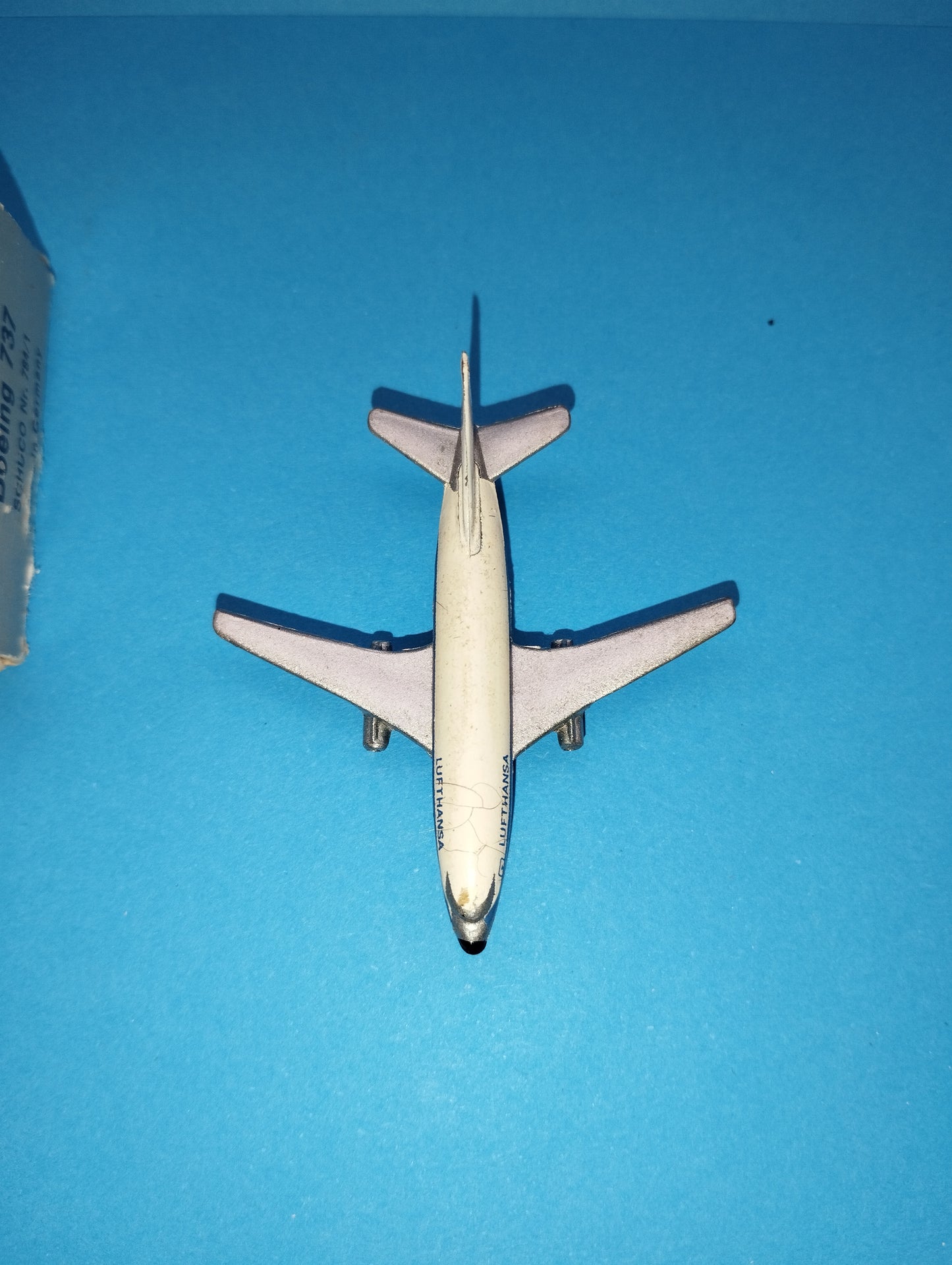 Boeing 737 Lufthansa model

 Produced by Schuco n.784/1

 Made in Western Germany