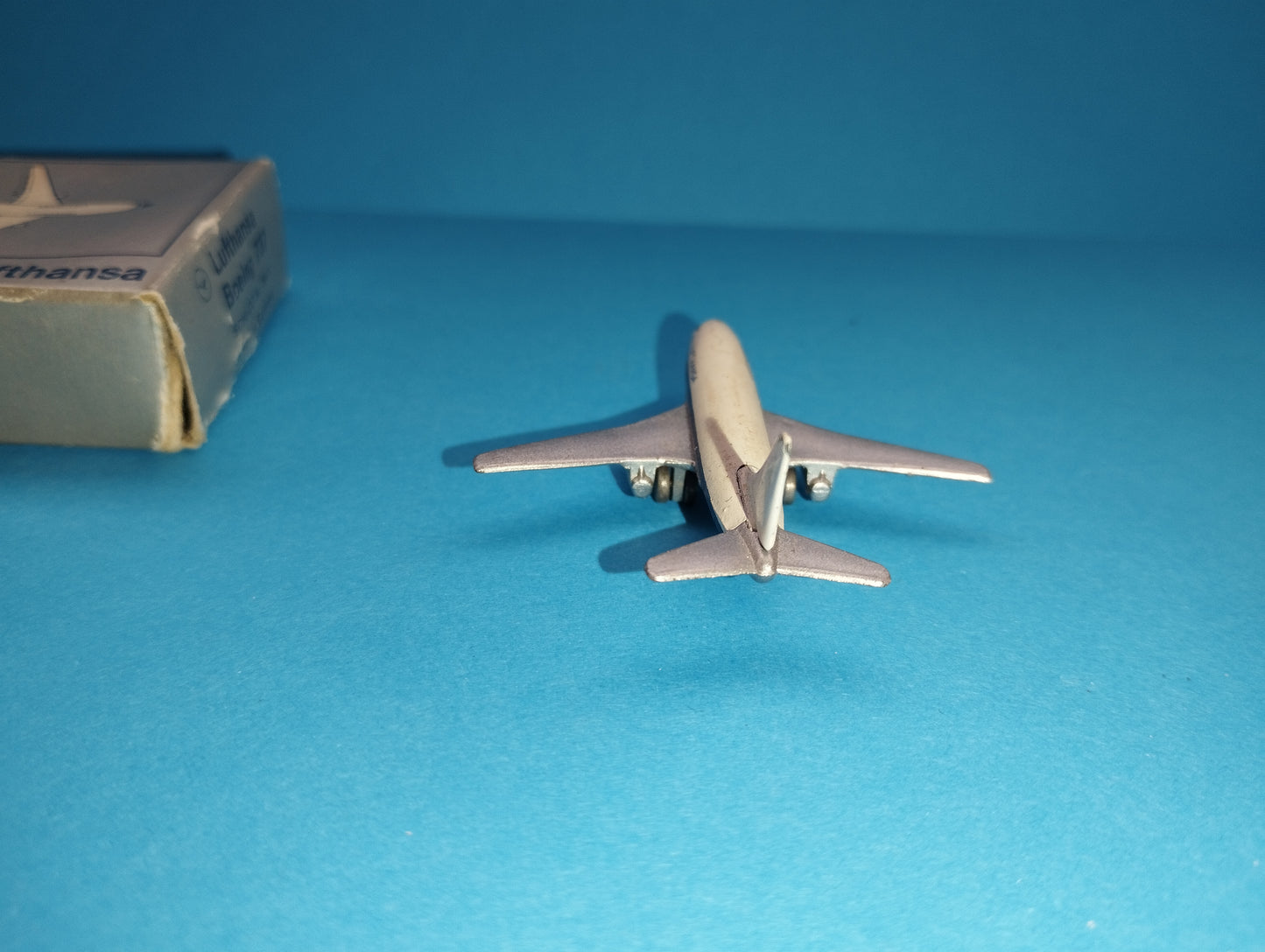 Boeing 737 Lufthansa model

 Produced by Schuco n.784/1

 Made in Western Germany