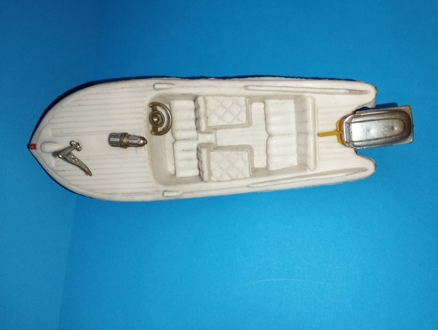 Plastic motorboat model from the 60s/70s

 Unbranded