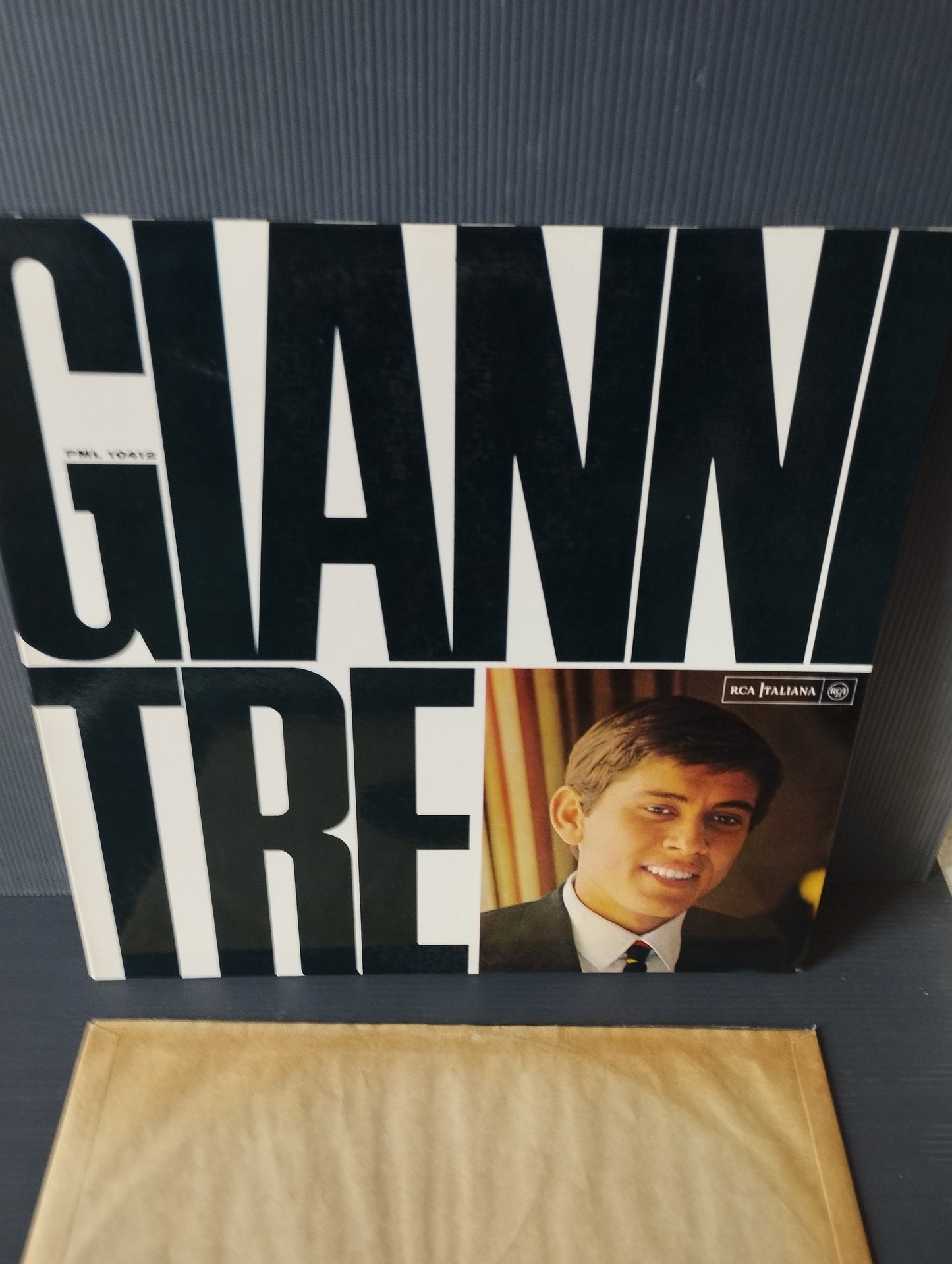 Gianni Tre" Gianni Morandi Lp 33 rpm Published in 1966 by RCA Cod.PML 10412