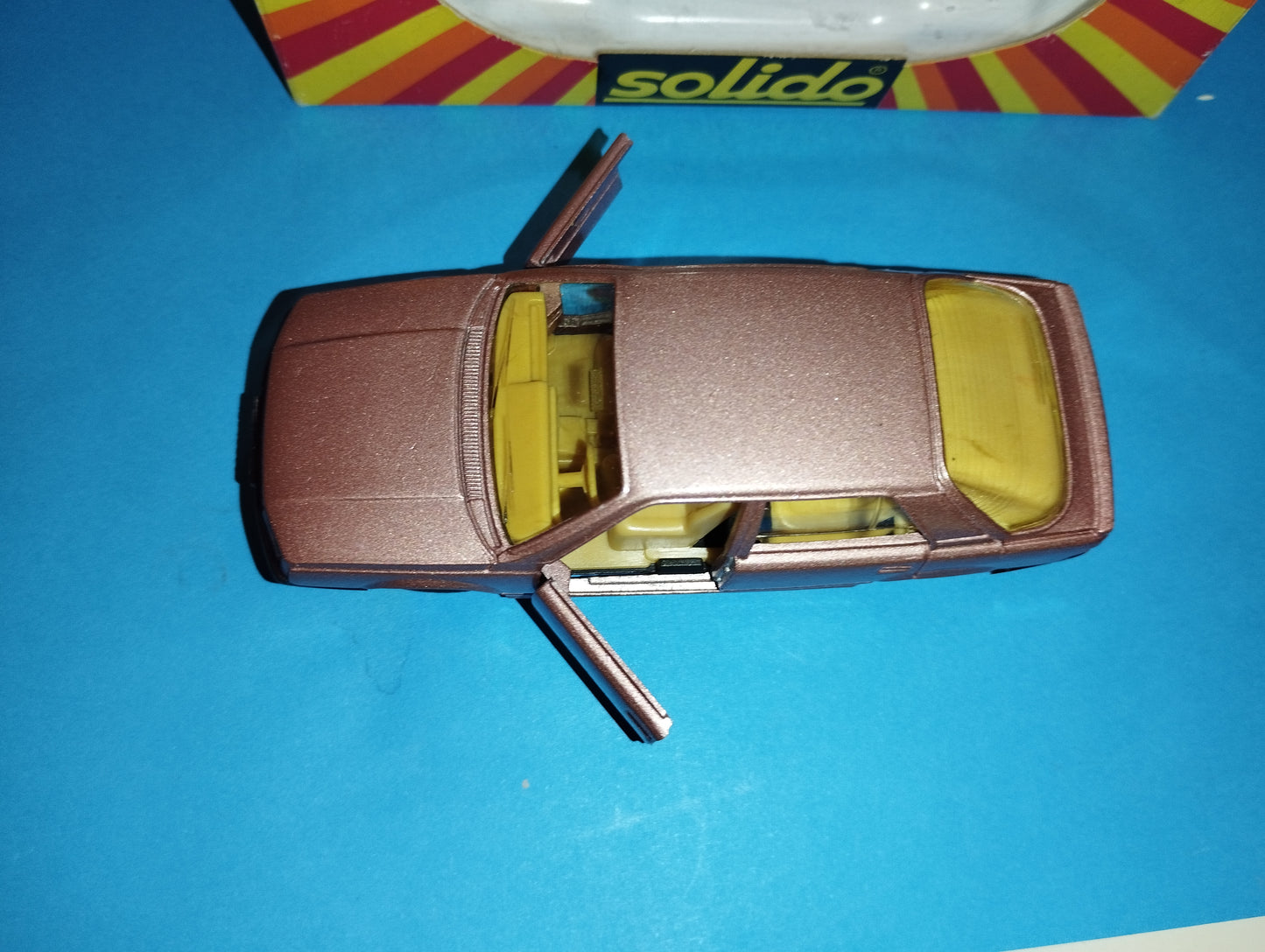 Modellino Renault 25 

Scala 1:43 Solido
Made in France