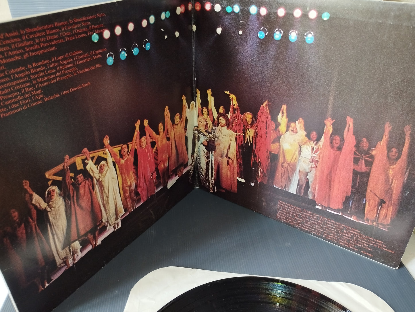 Forza Venite Gente Frate Francesco" LP 33 giri

Edito nel  1981 da RCA cod.BL 31608

Genere:musical