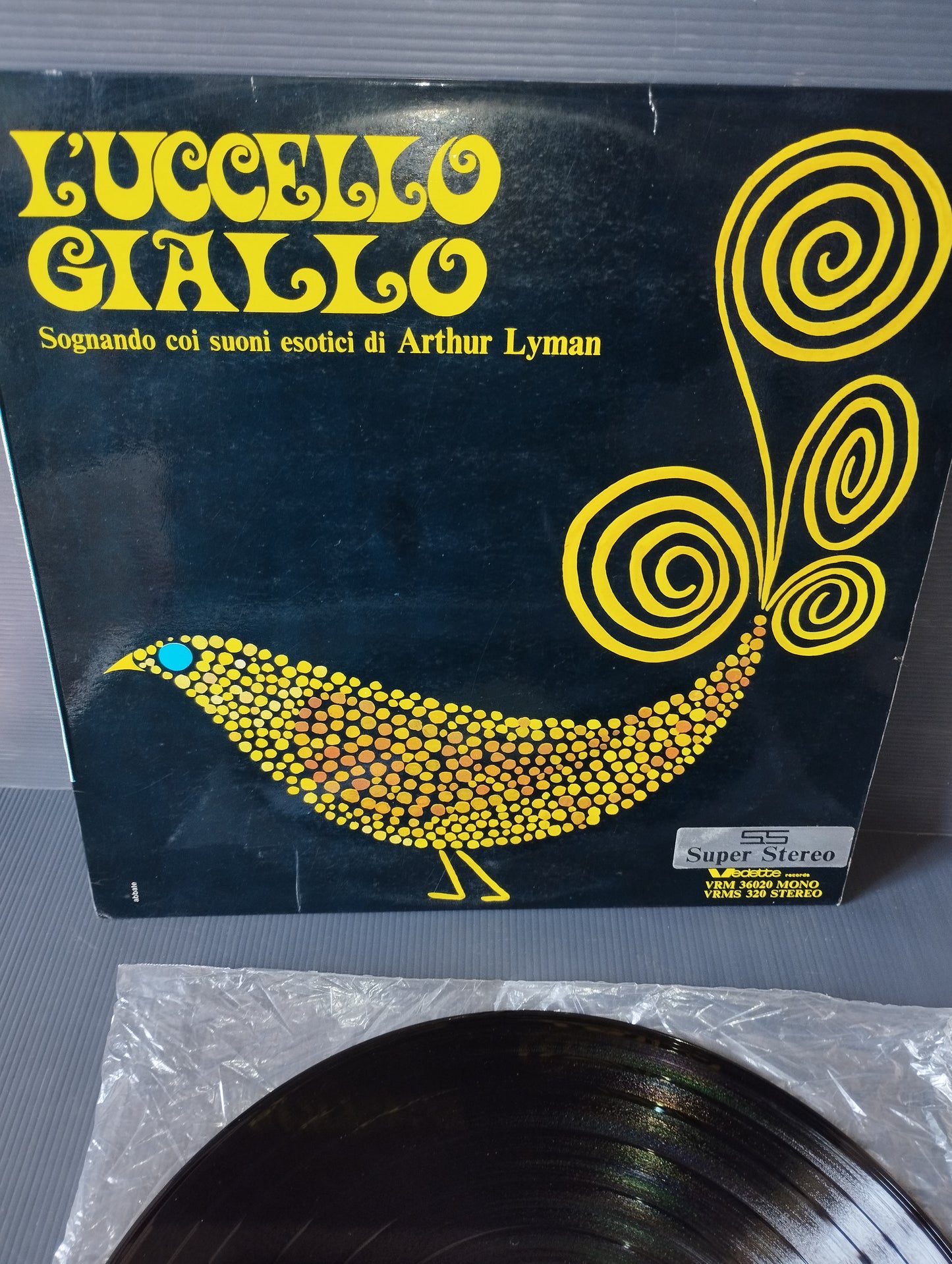 L'Uccello Giallo" Arthur Lyman Lp 33 Giri

Edito nel 1967 da Vedette Records Cod