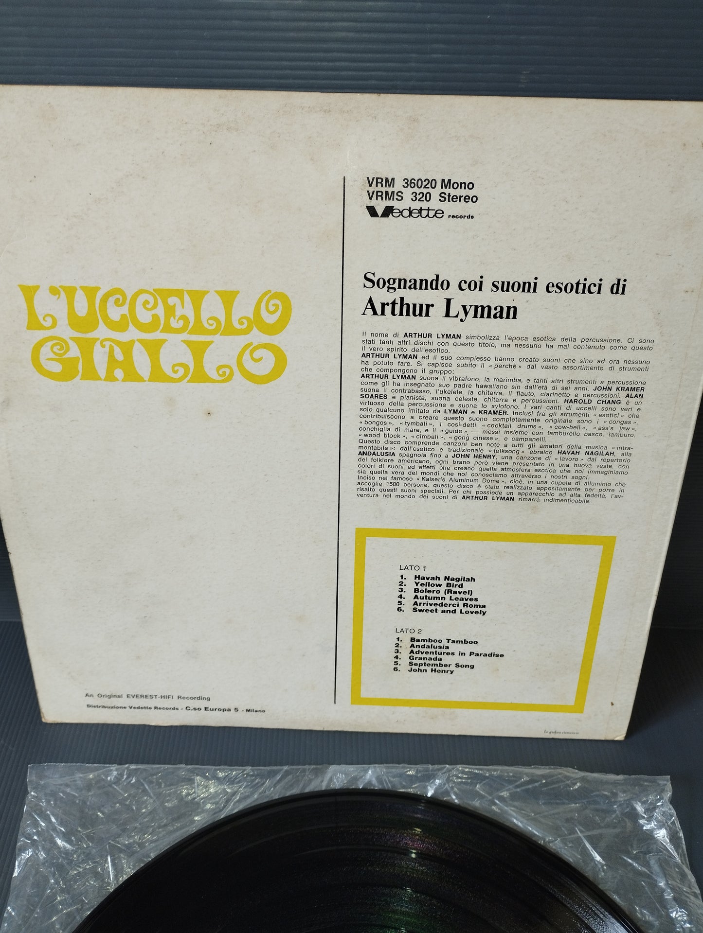 L'Uccello Giallo" Arthur Lyman Lp 33 Giri

Edito nel 1967 da Vedette Records Cod