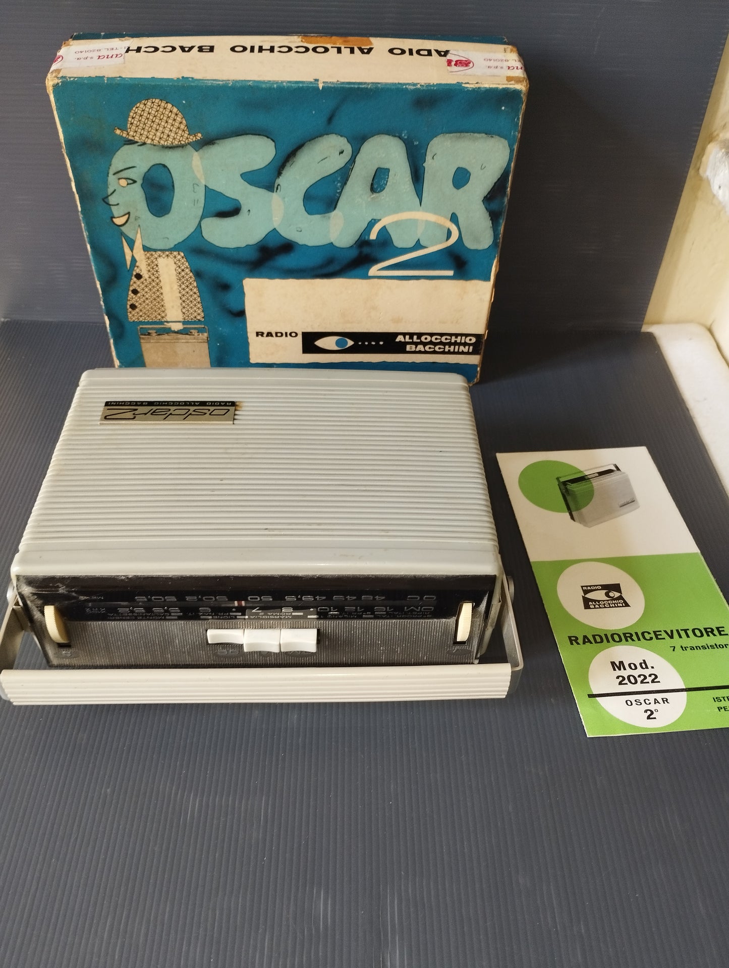 Radio Allocchio Bacchini Oscar 2 Mod.2022 7 transistors
 OM/OC to be restored