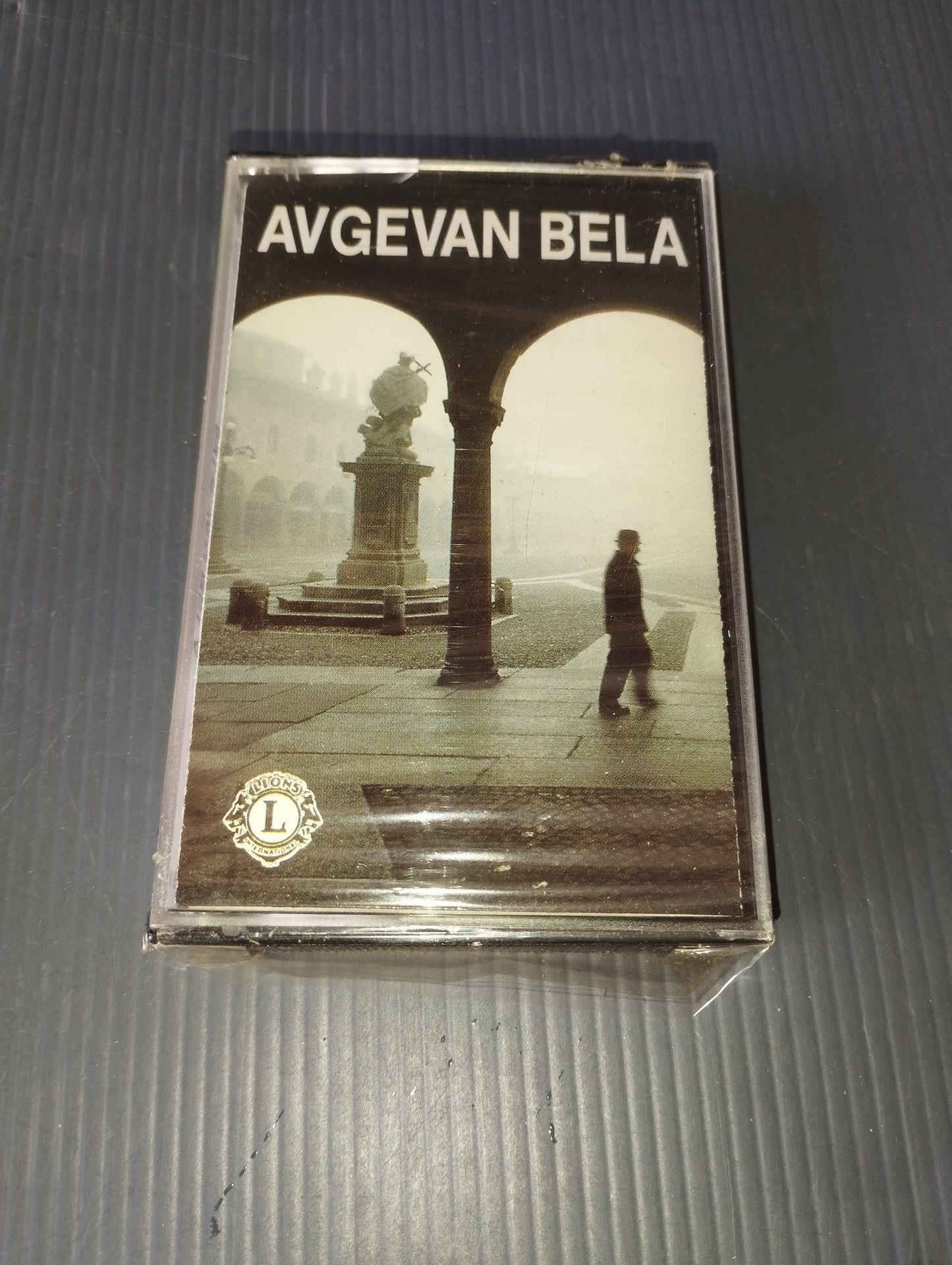 Avgevan Bella" Musicassetta