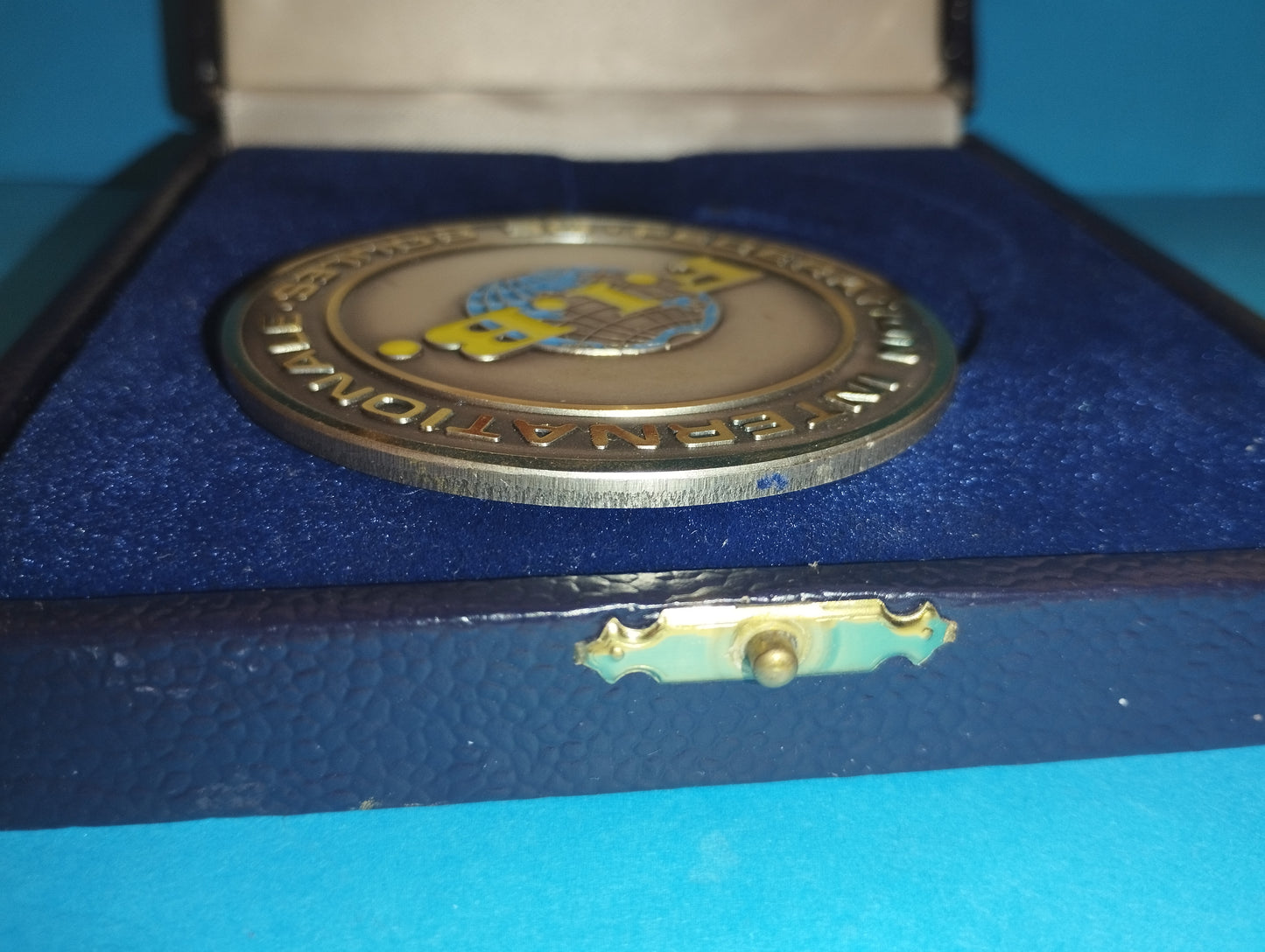 Federation International de Boules medal
 In metal with box