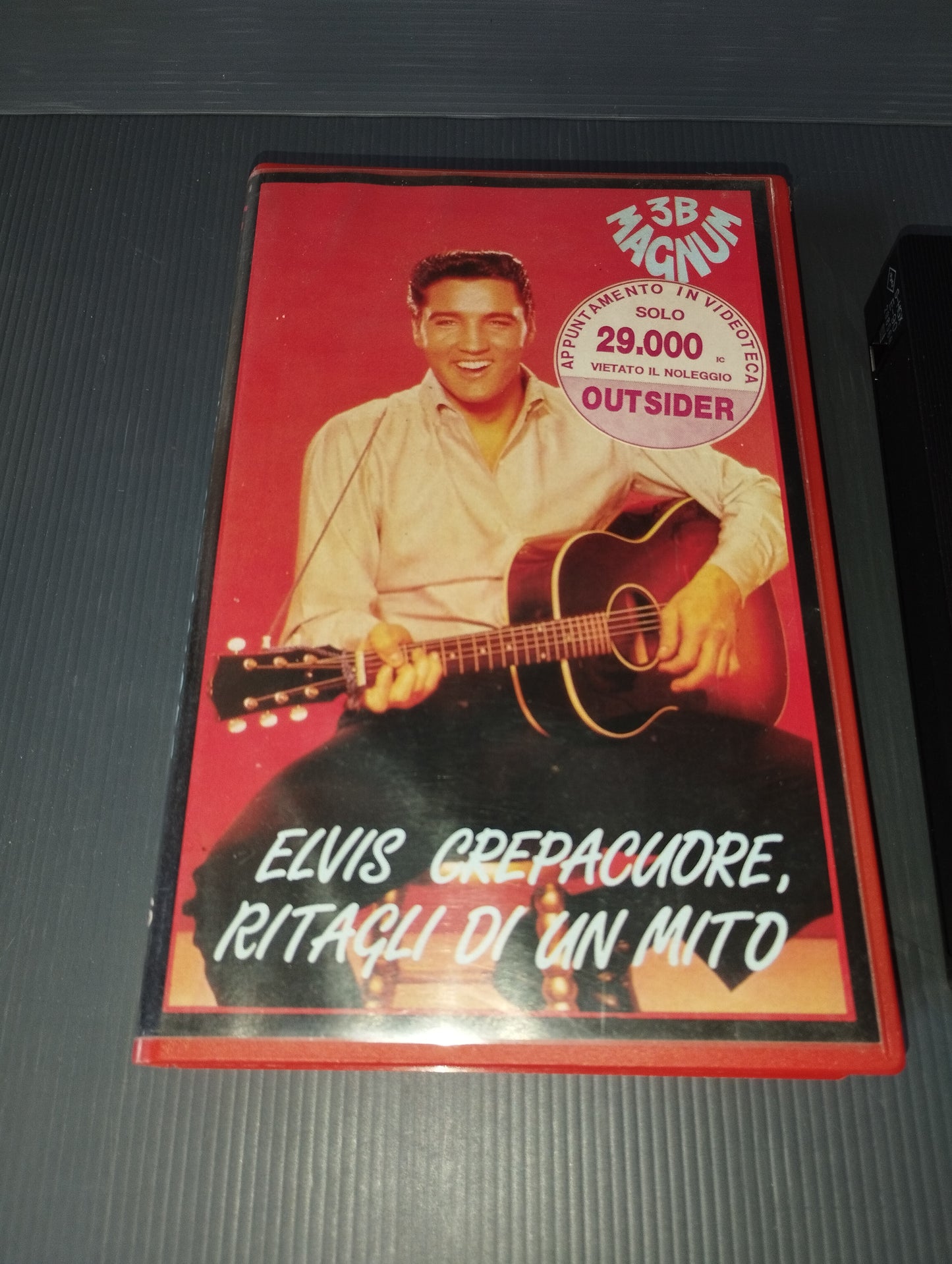 VHS "Elvis Crepacuore.Ritagli Di Un Mito"