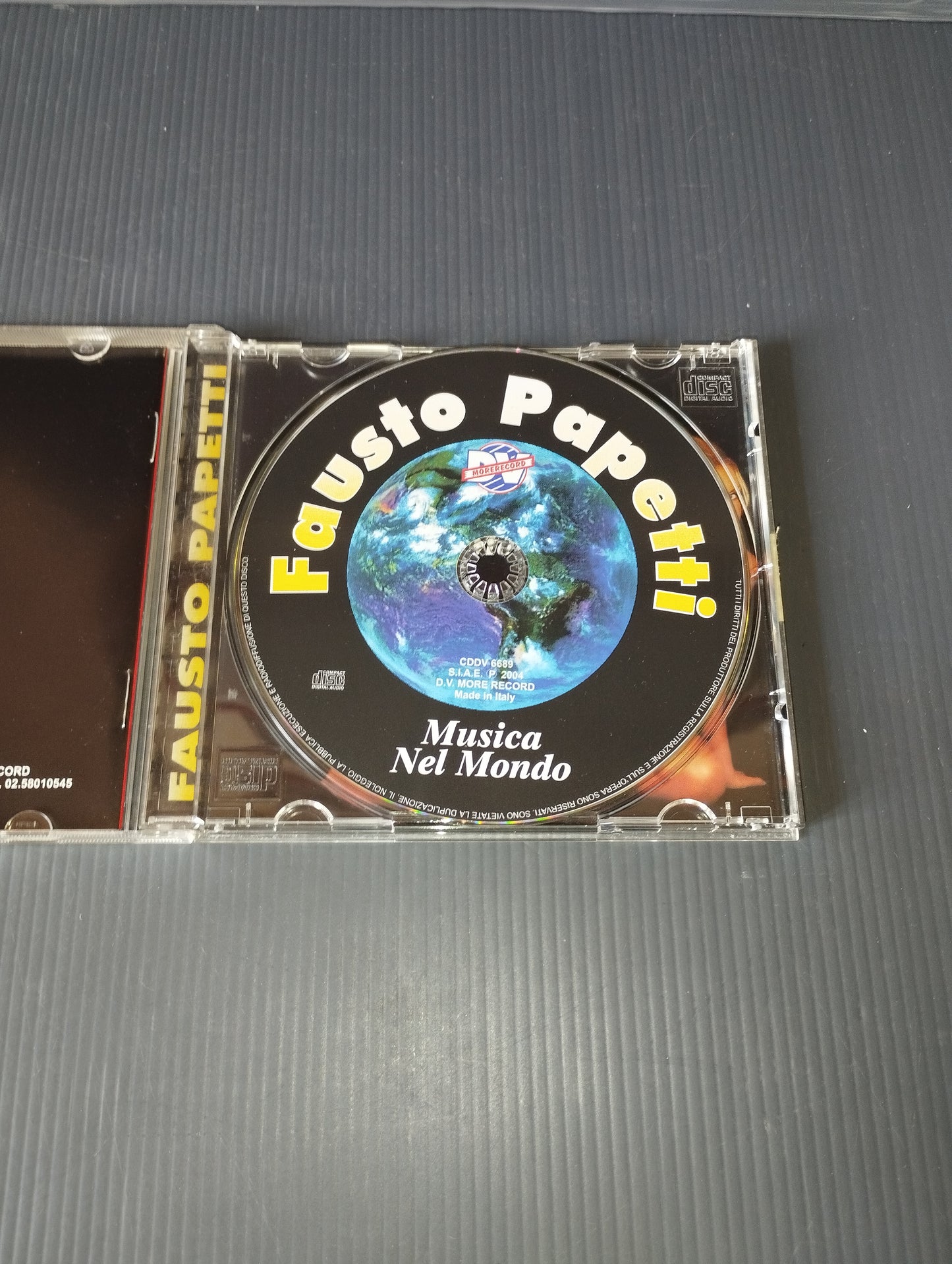 Musica nel mondo" Fausto Papetti CD
Edita nel 2004 da MoreRecord 