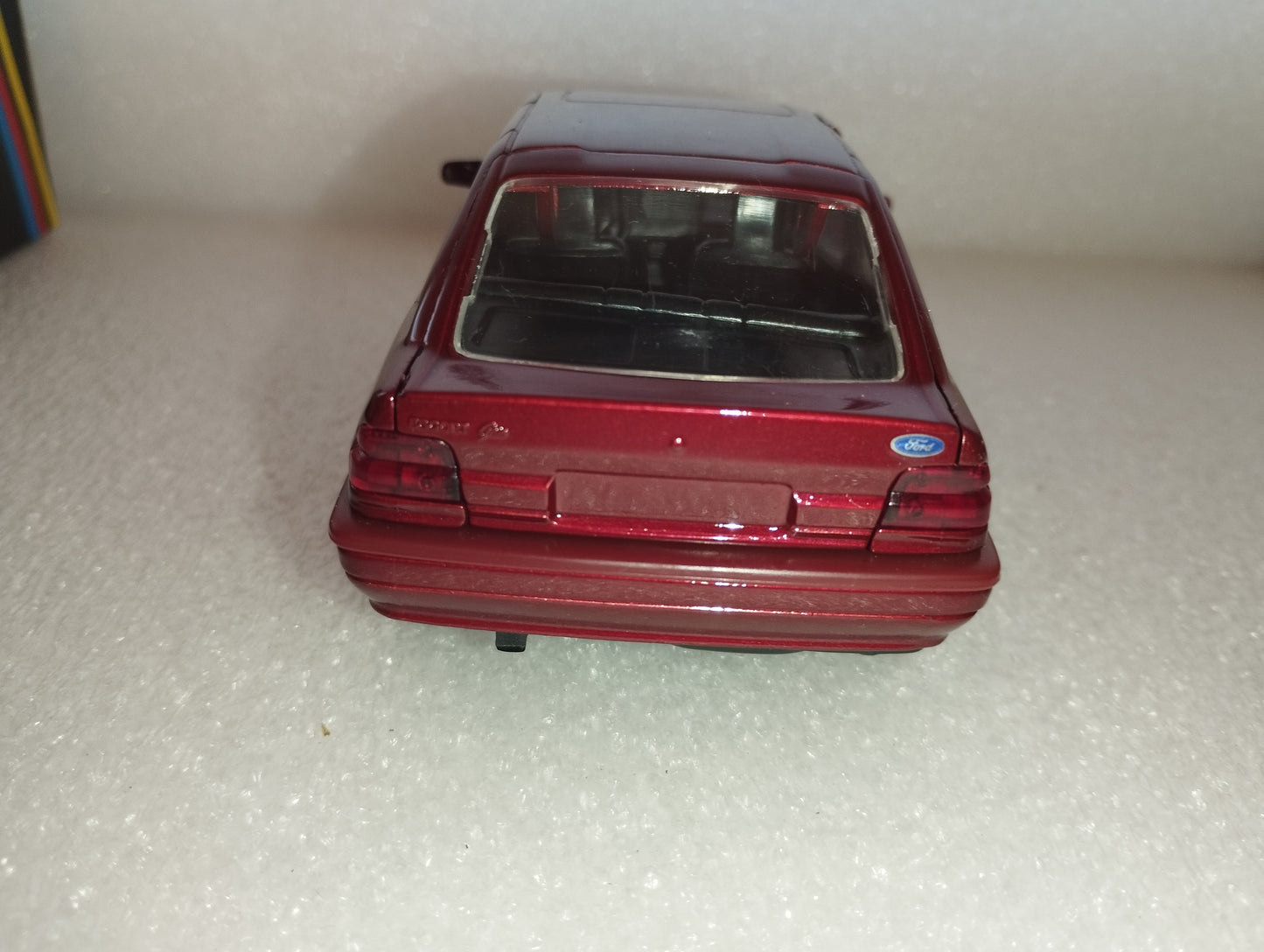 Modellino Ford Escort
Prodotta da Shabak Cod .1525
Scala 1:24
Made in Germany