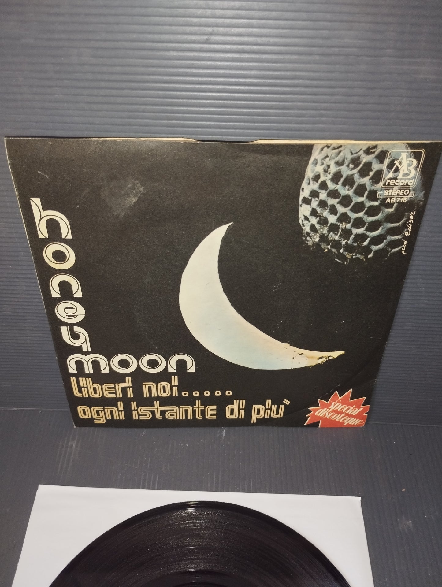 Liberi Noi/Ogni Istante di più" Honeymoon 45 Giri
Edito nel 1978 da AB Record Cod.AB716