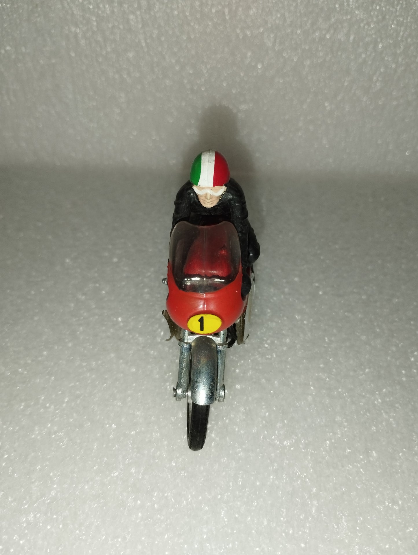 MV Agusta Giacomo Agostini Politoys model