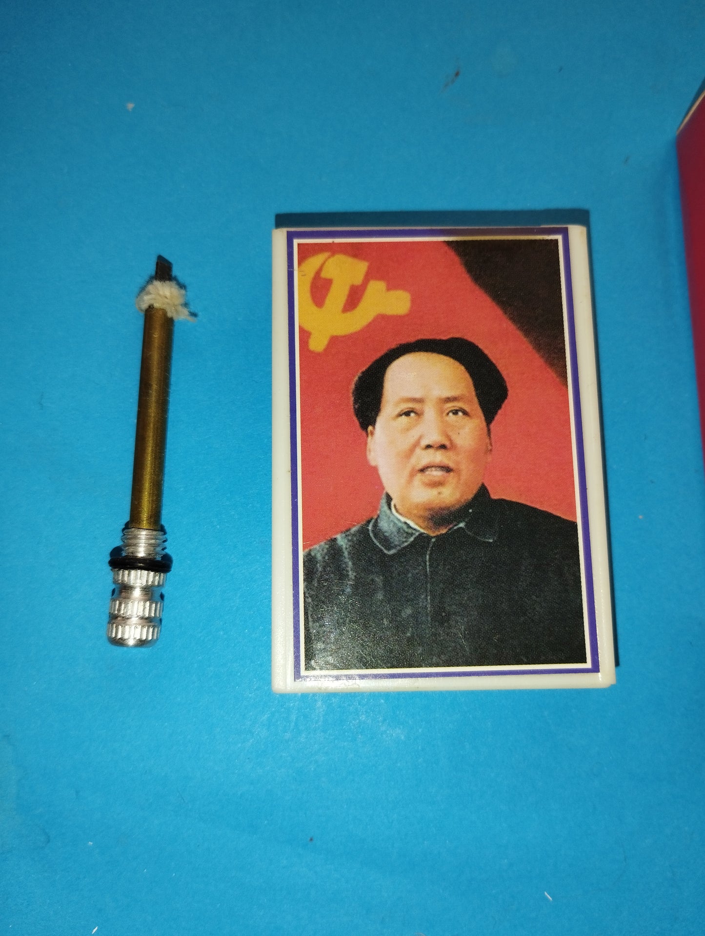 Souvenir lighter China Mao
 Vintage
 Made of plastic