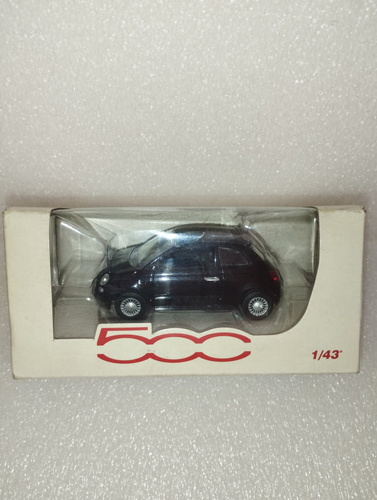 Modellino Fiat Nuova 500
Prodotto da Norev
Scala 1:43