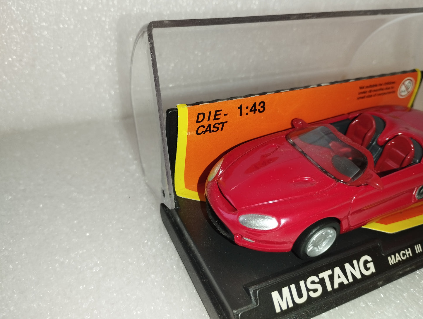 Modellino Ford Mustang Mach III 1998 scala 1:43
Prodotto da New Ray