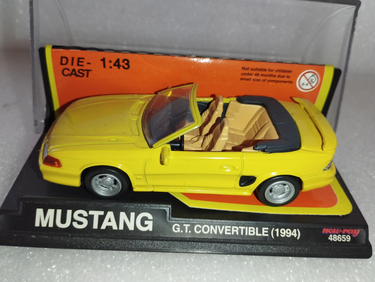 Modellino Ford Mustang GT convertible 1994 scala 1:43
Prodotto da New Ray