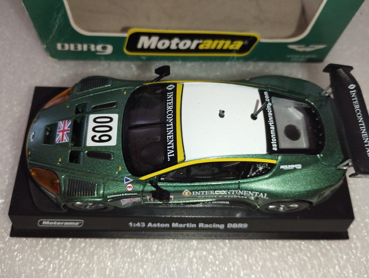 Modellino Aston Martin Racing DBR9

Prodotto  da Motorama 1:43