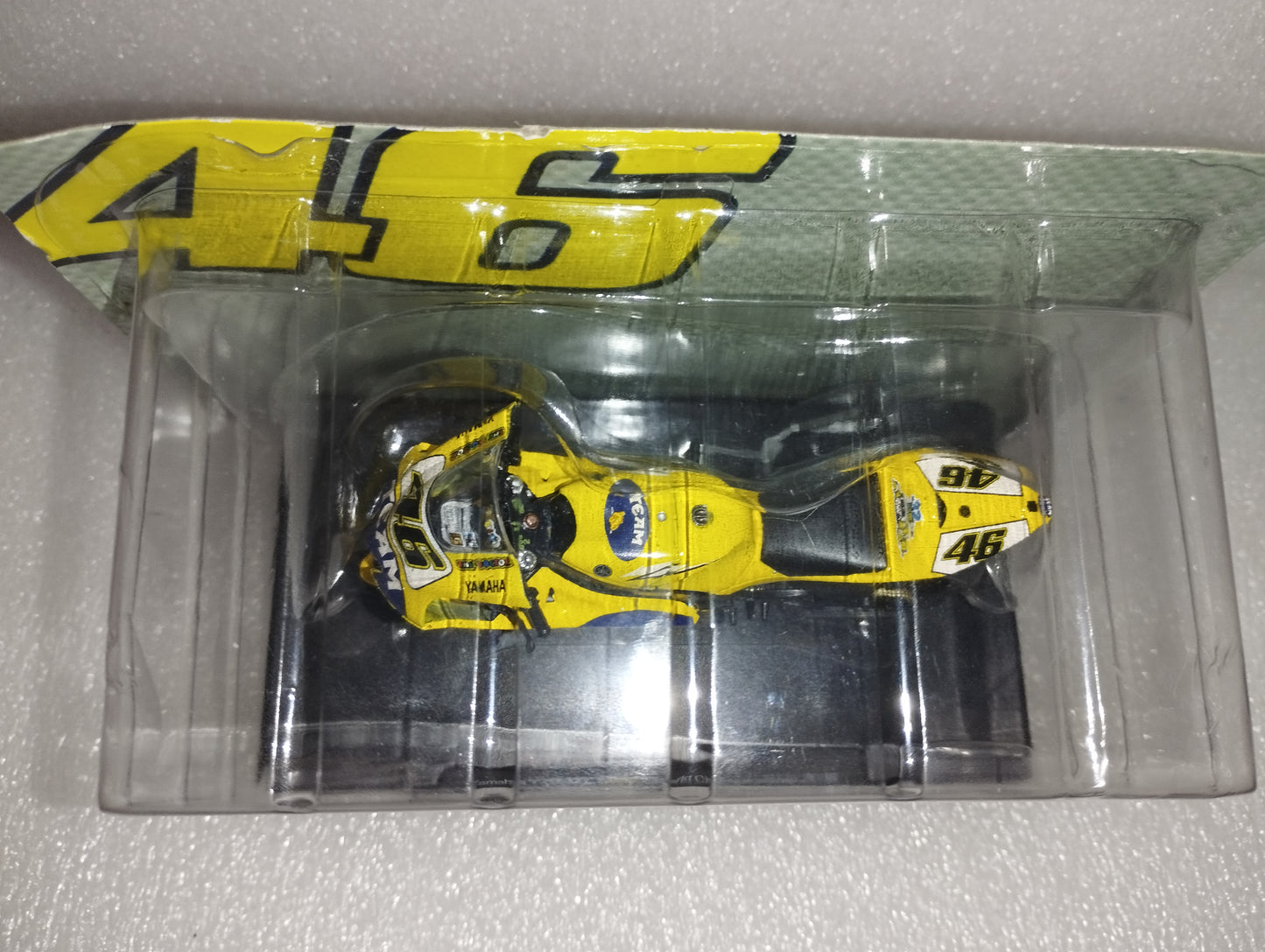 Yamaha YZR-M1 model

 World Championship 2006 Valentino Rossi

 Series 46

 Scale 1:18