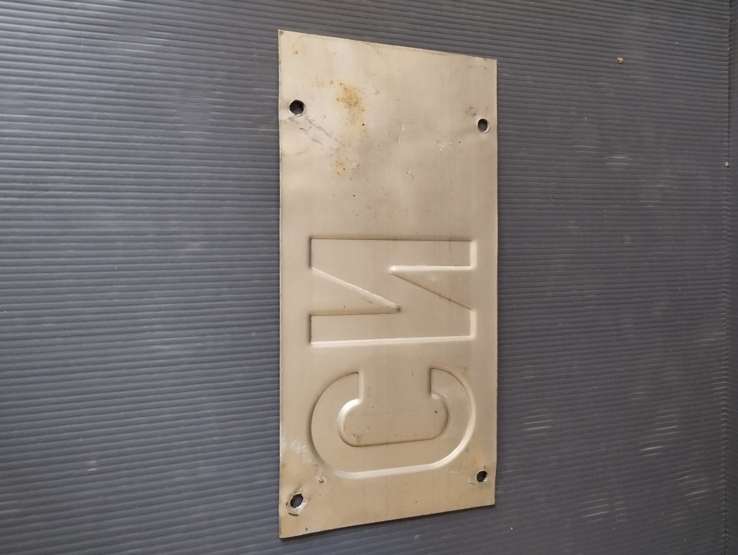 CN Wedge Metal Plate