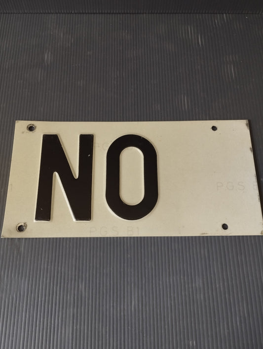 NO Novara metal plate