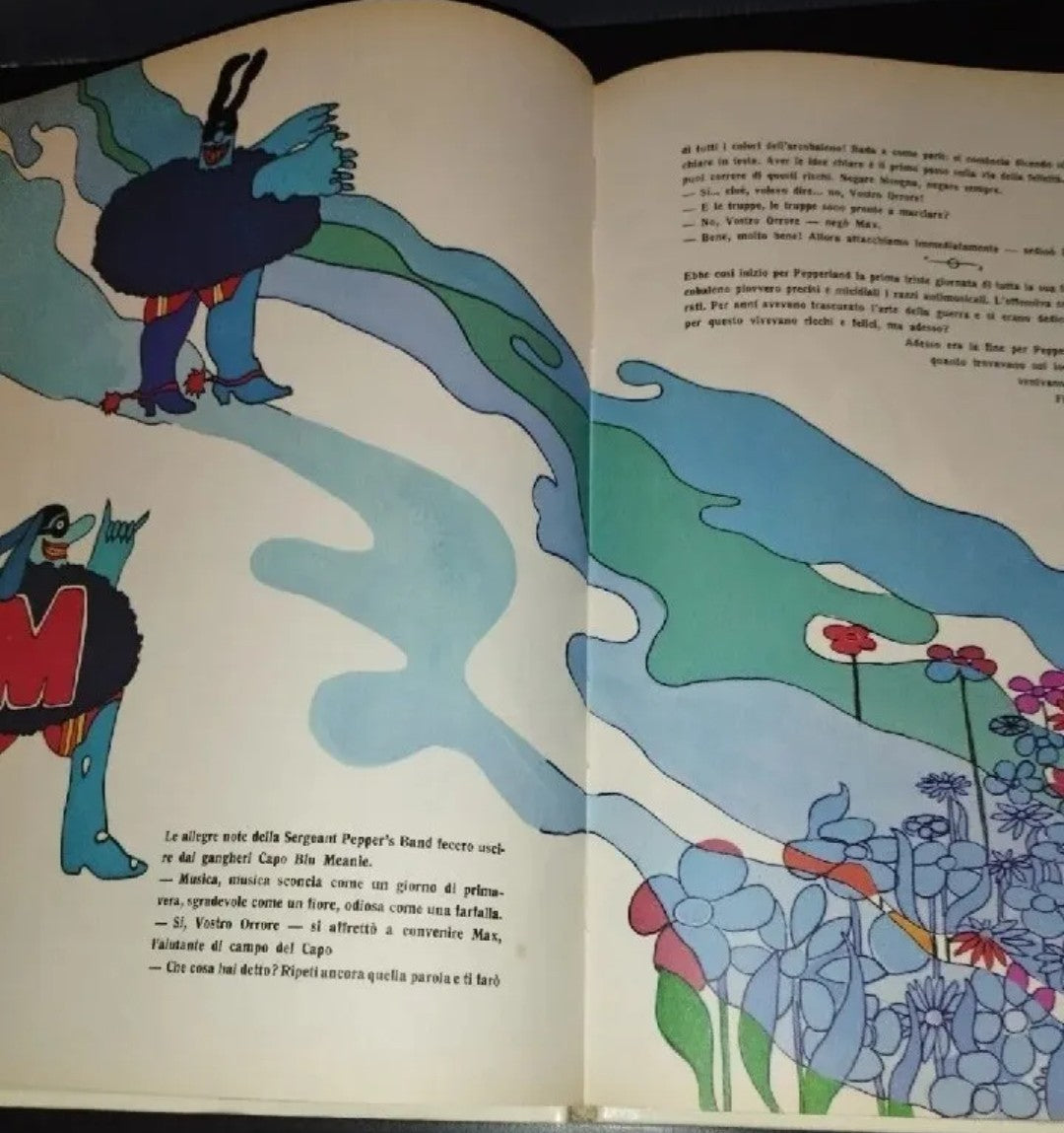 Book "Beatles Yellow Submarine" Arnoldo Mondadori Publisher READ DESCRIPTION