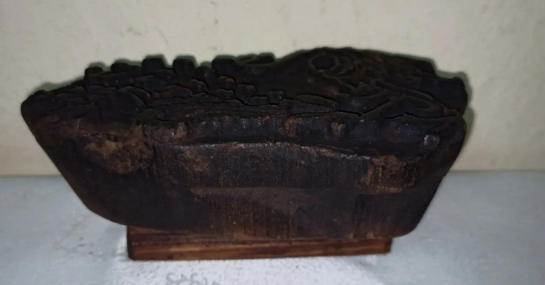 Ancient wooden stamp for fabrics and fabrics