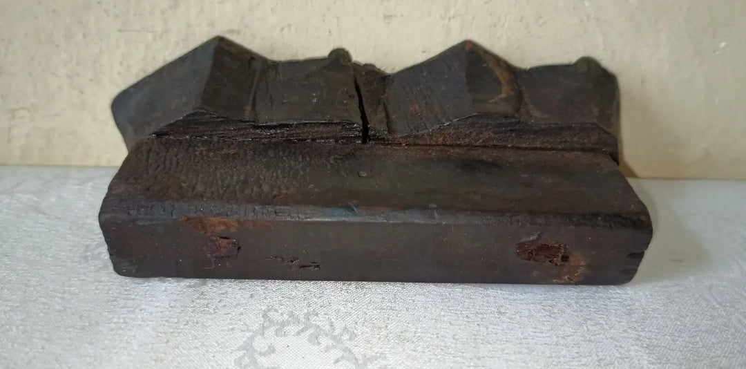 Ancient wooden stamp for fabrics and fabrics