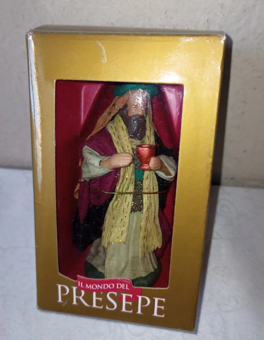 Statuina Re Magio della serie "Il Mondo Del Presepe" De Agostini