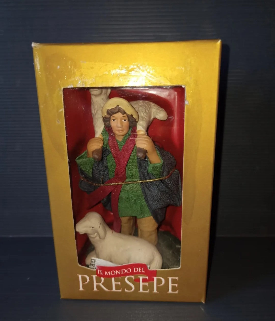 Statuina pastore della serie "Il Mondo Del Presepe" De Agostini