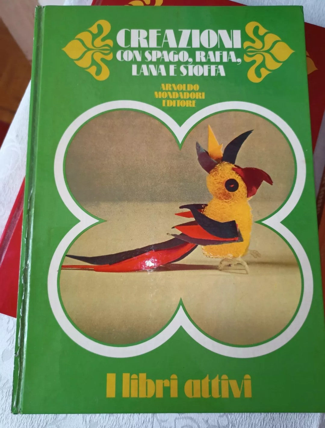 Cofanetto con tre Libri Creazioni Mondadori originale anni 70