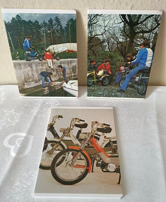 Tre quaderni piccoli ciclomotori Benelli, anni 70