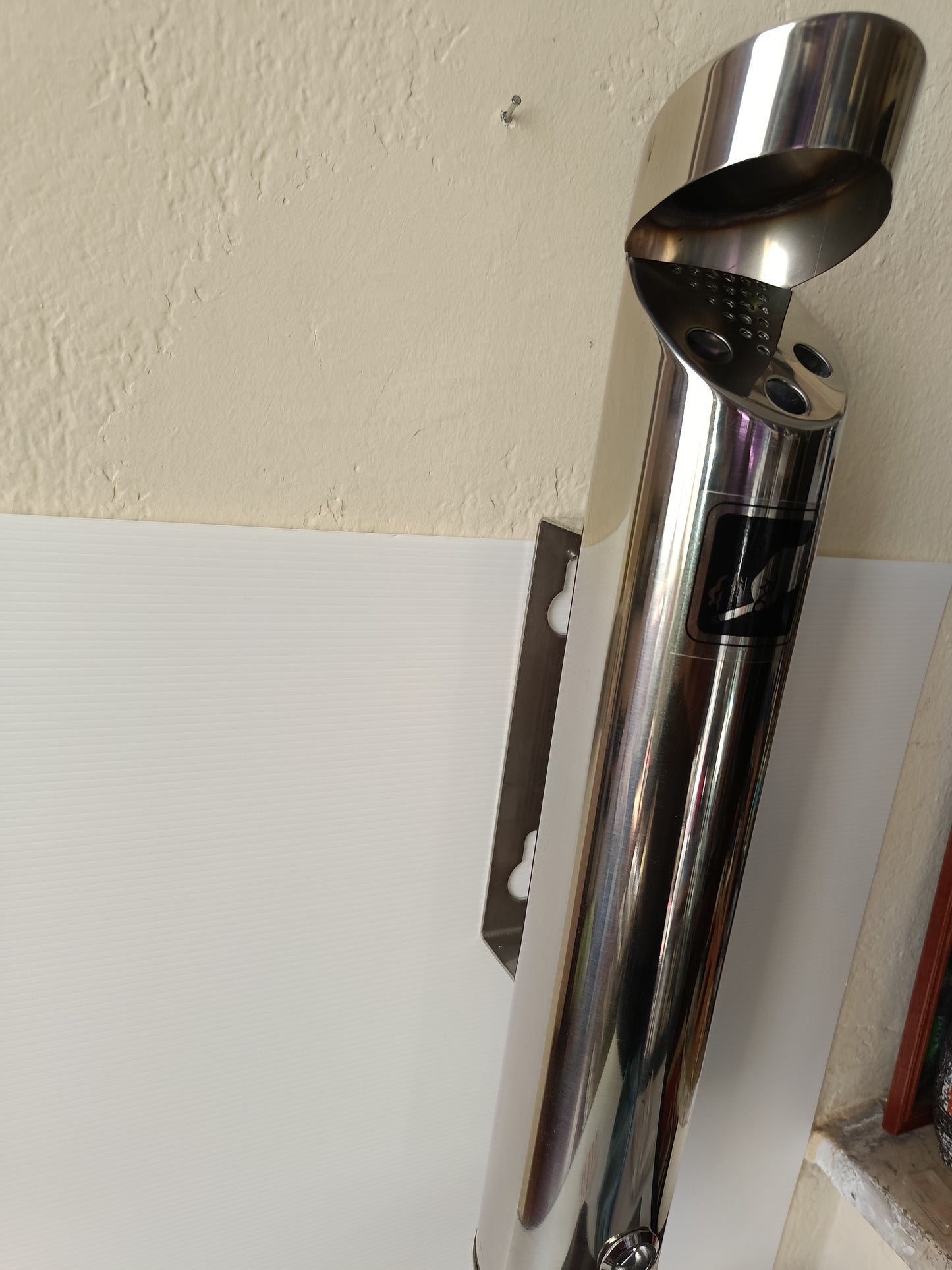 Posacenere Da Appendere In Metallo