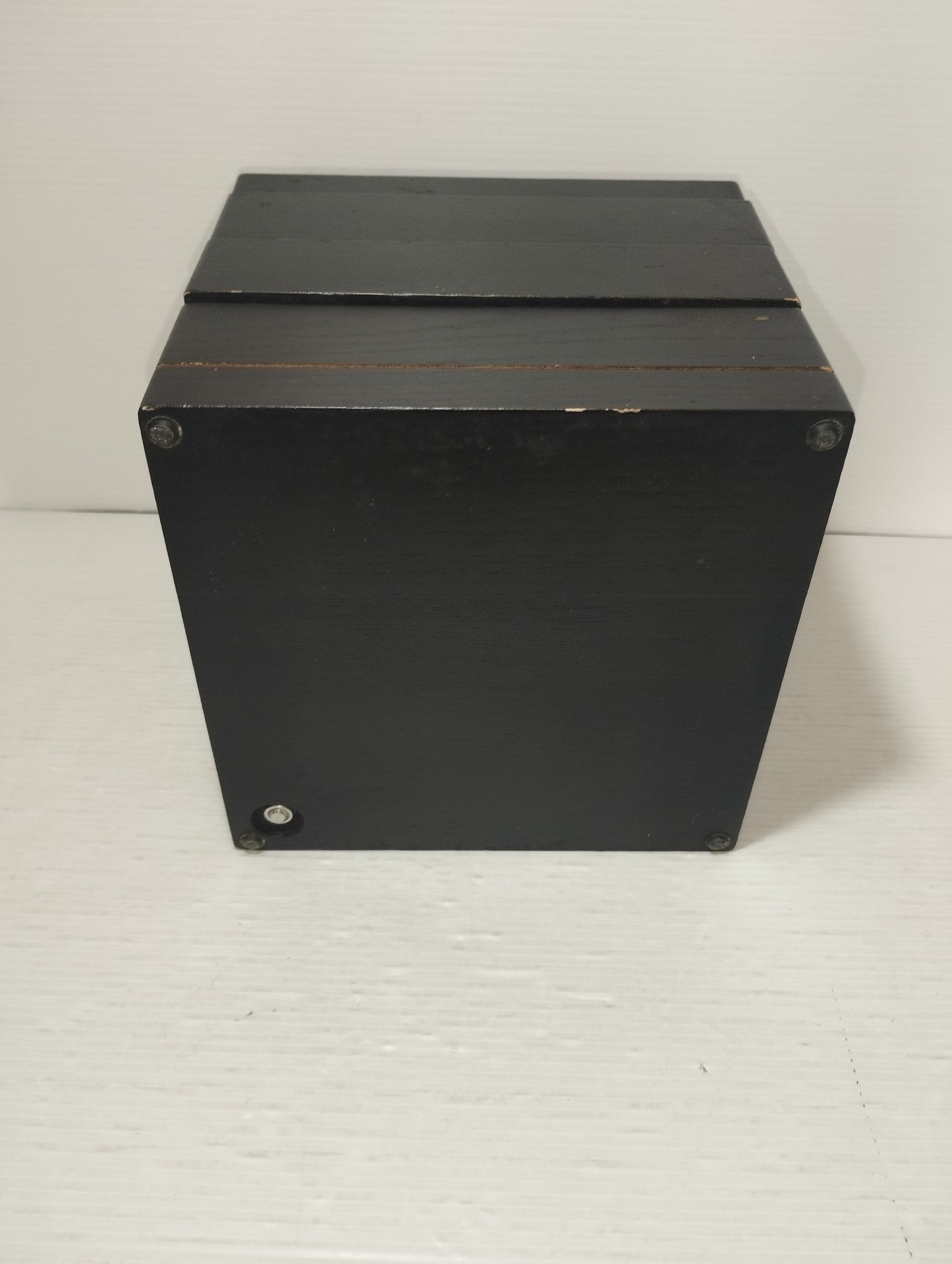 Lavazza Cubo Porta cialde In Legno
Con tre scomparti