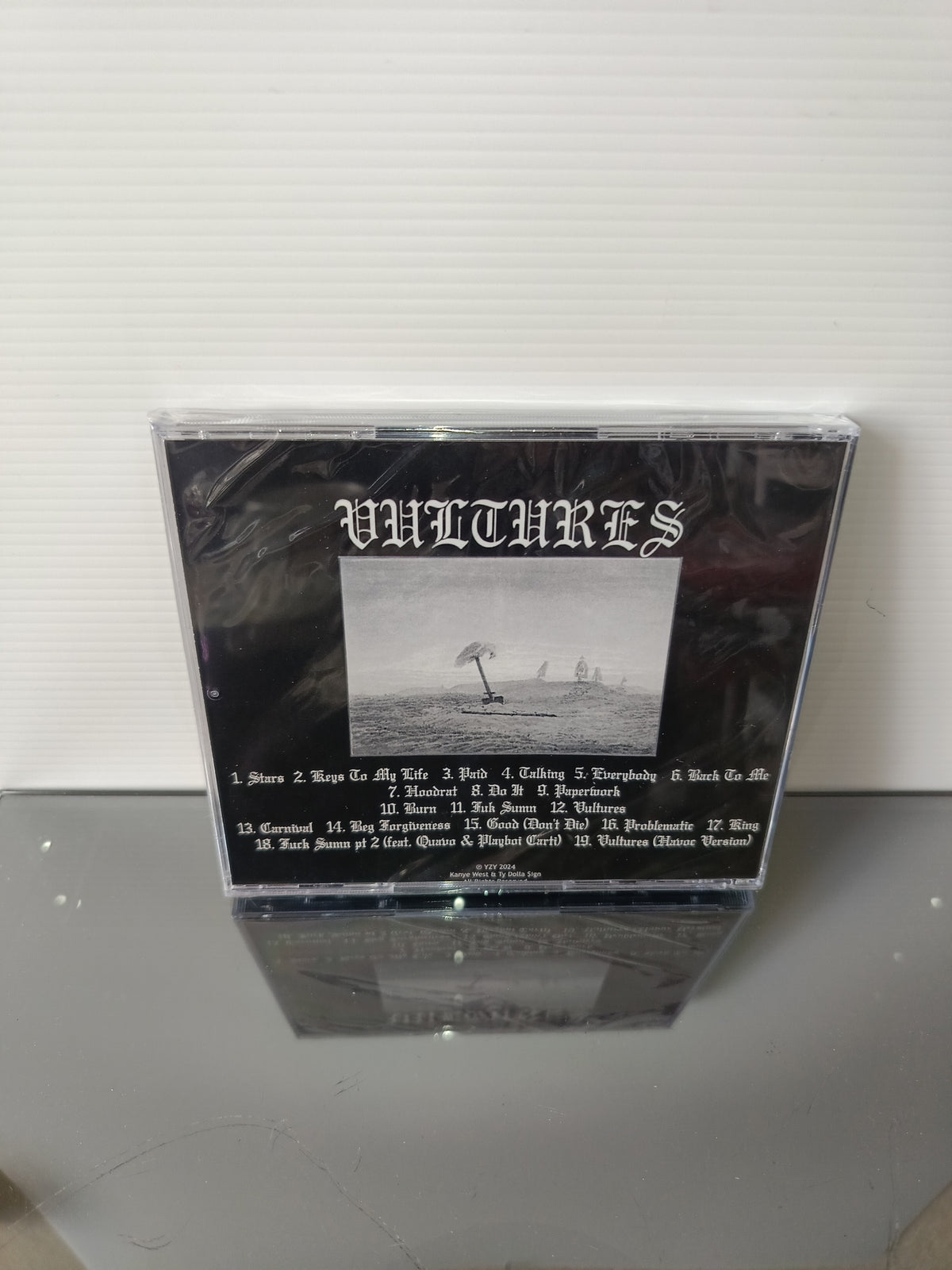 Vultures Vol.1 Kanye West e Ty Dolla Sign CD.