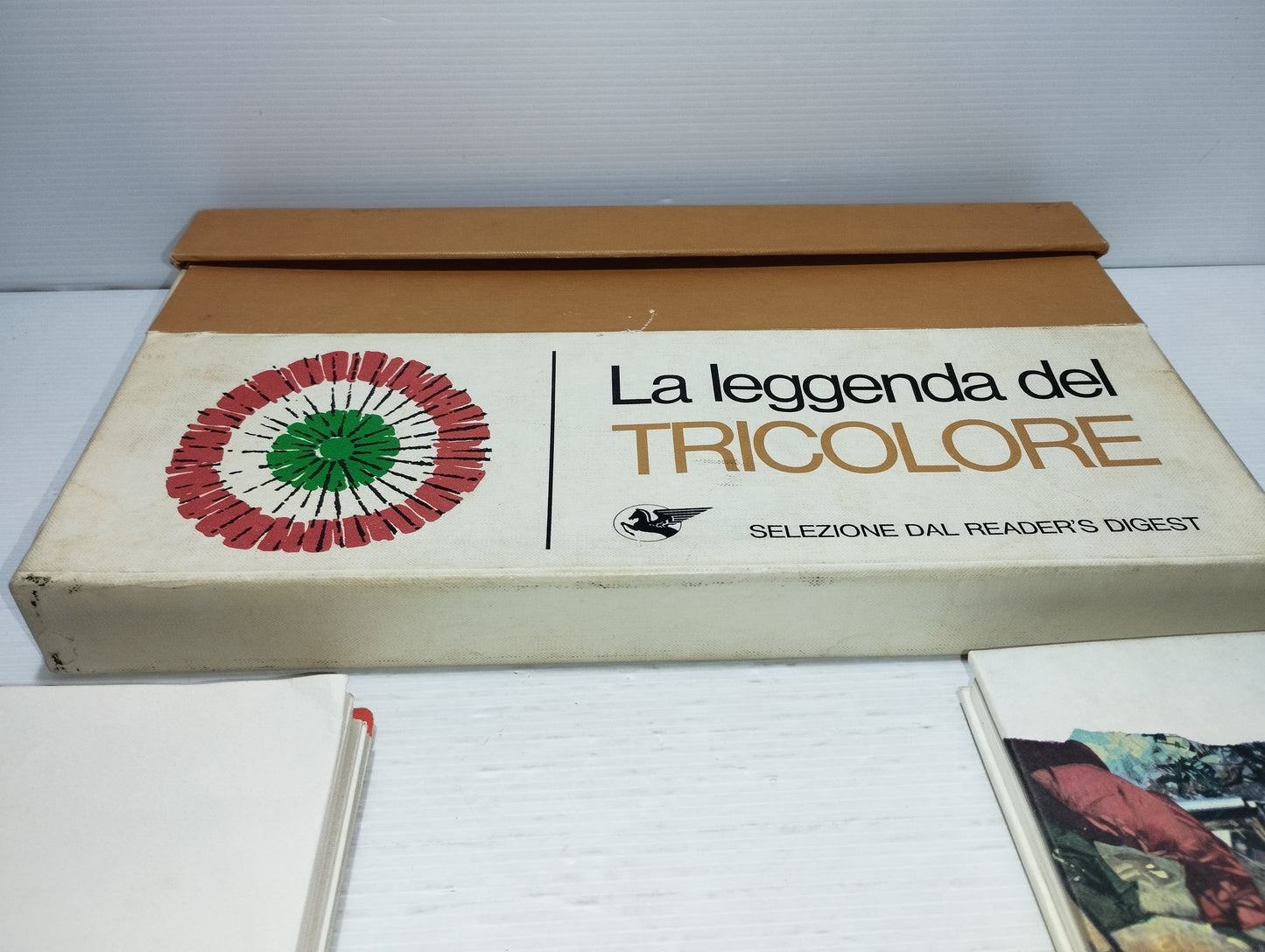 La Leggenda Del Tricolore Cofanetto
Edito nel 1970 da Selezione dal Reader's Digest
