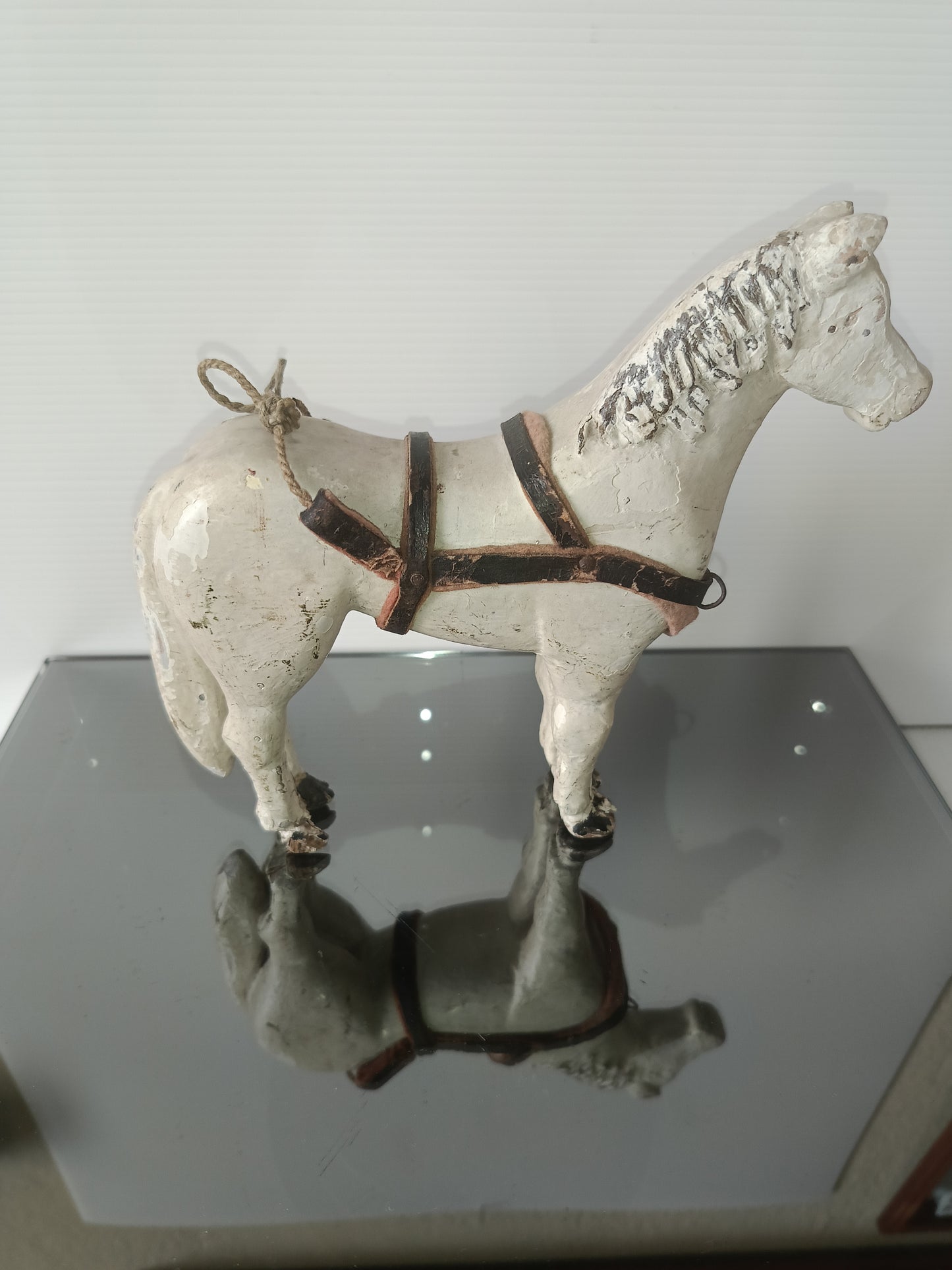 Antico Cavallo In Legno Da Restaurare