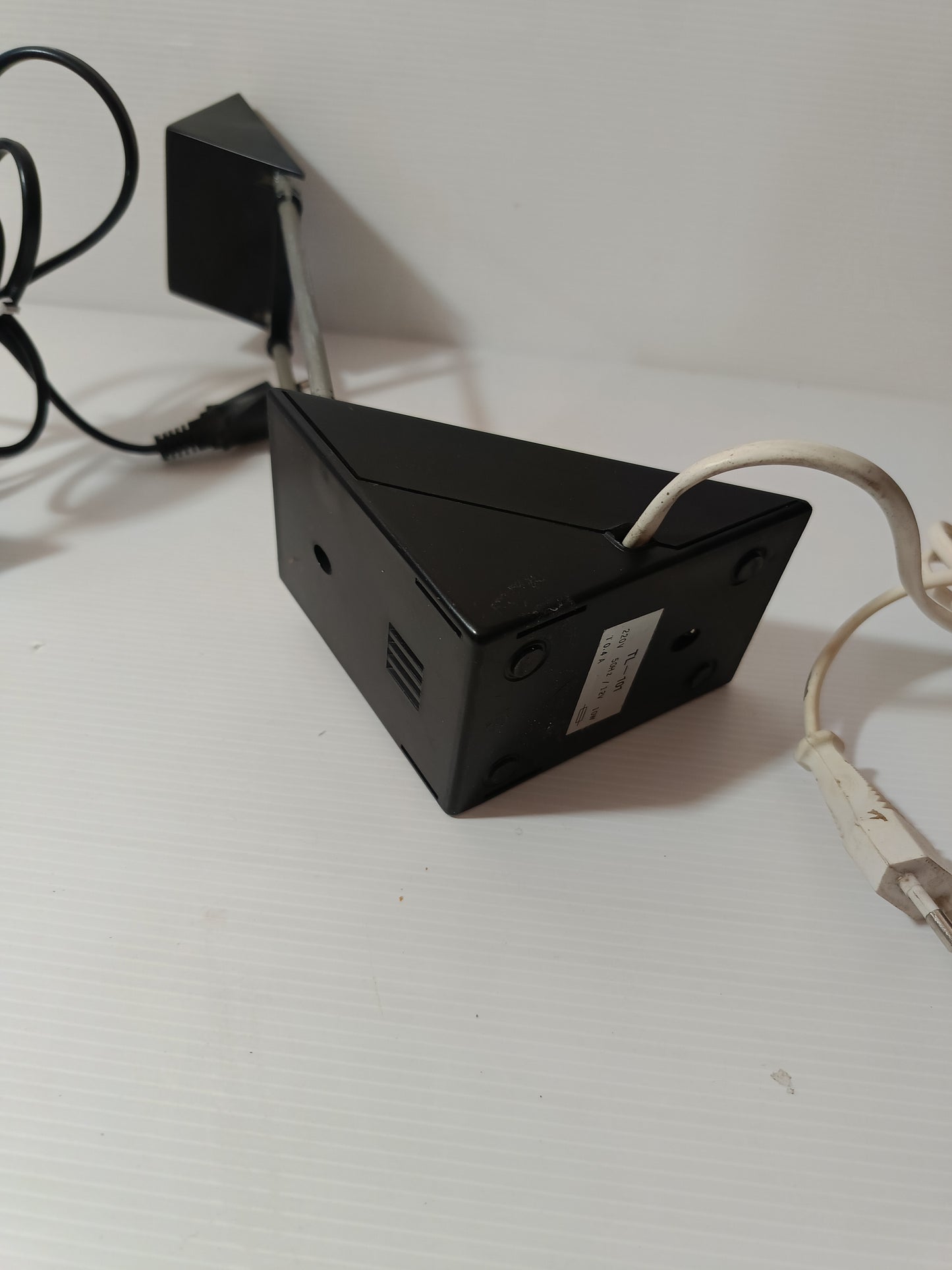 2 Lampade Design TL-101 Vintage da Restaurare